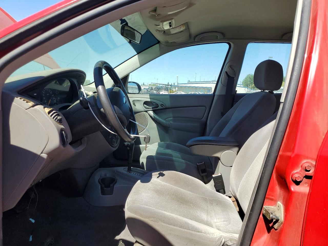 2002 Ford Focus Se Красный vin: 1FAFP36372W150699
