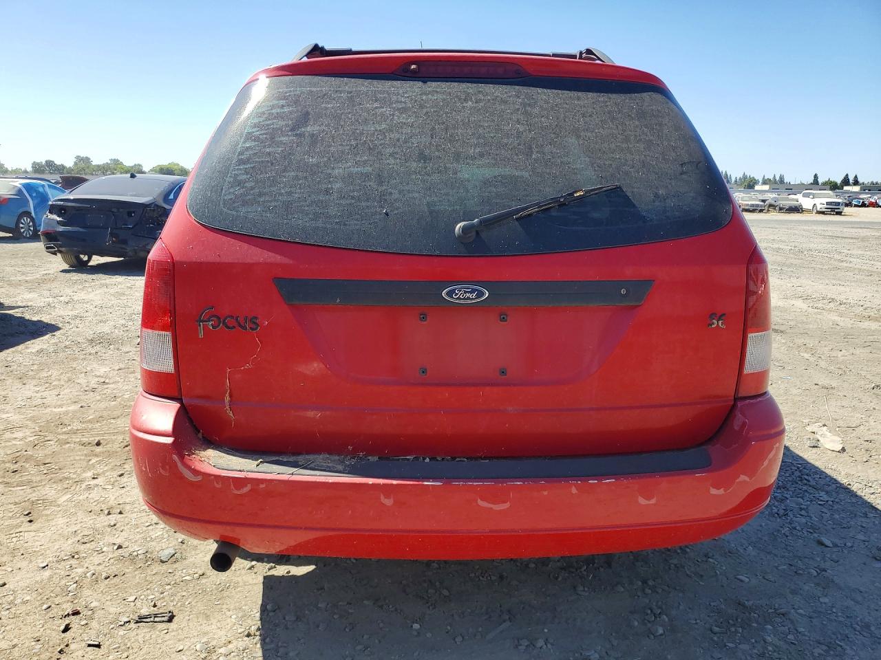 2002 Ford Focus Se Красный vin: 1FAFP36372W150699