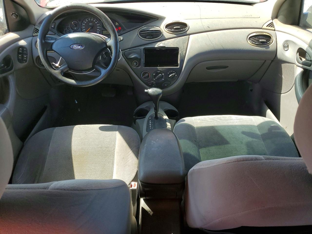 2002 Ford Focus Se Красный vin: 1FAFP36372W150699