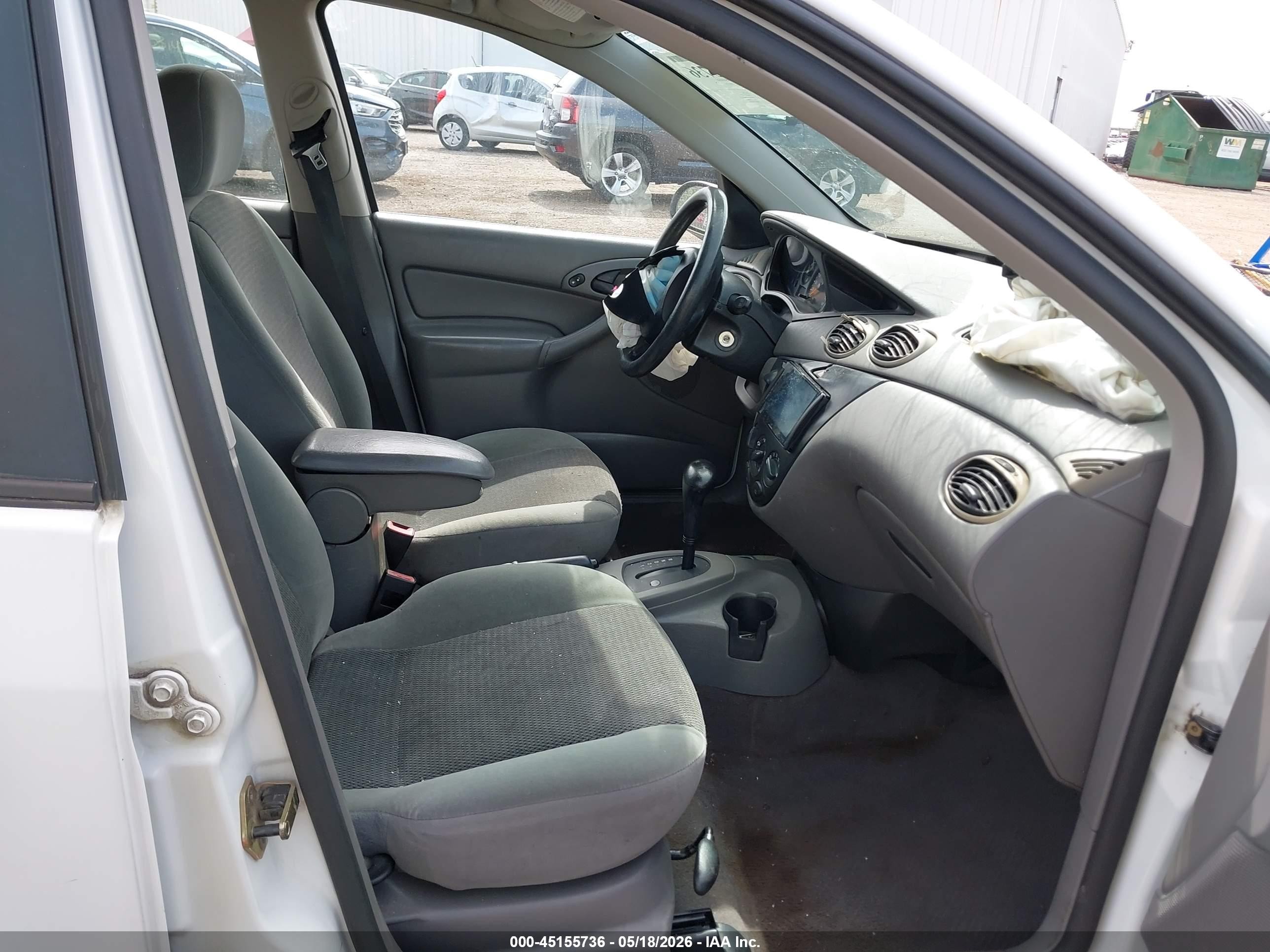 2003 Ford Focus Se/ztw White vin: 1FAFP36383W242230