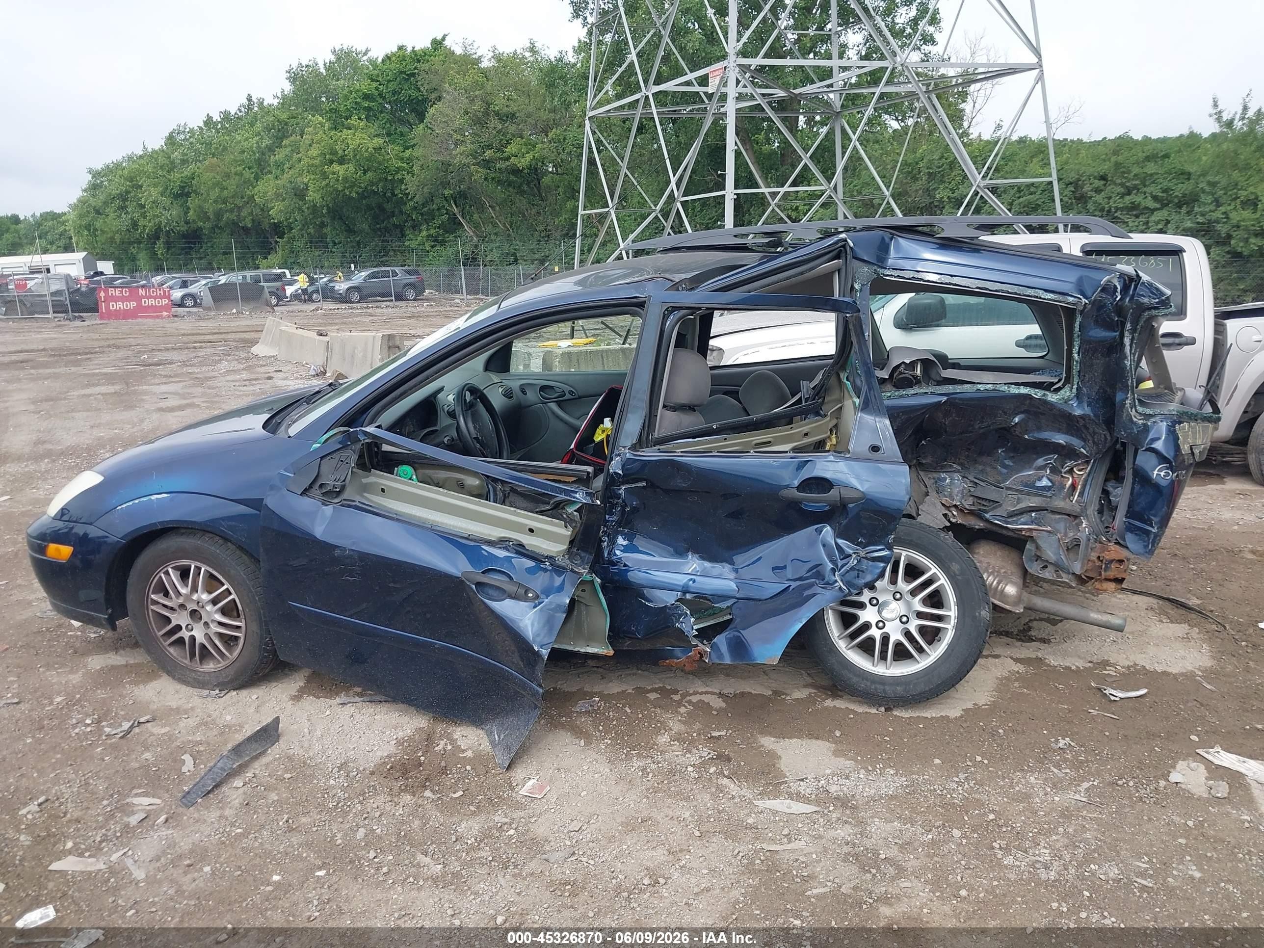 2002 Ford Focus Se/se Base/ztw Blue vin: 1FAFP36392W104811