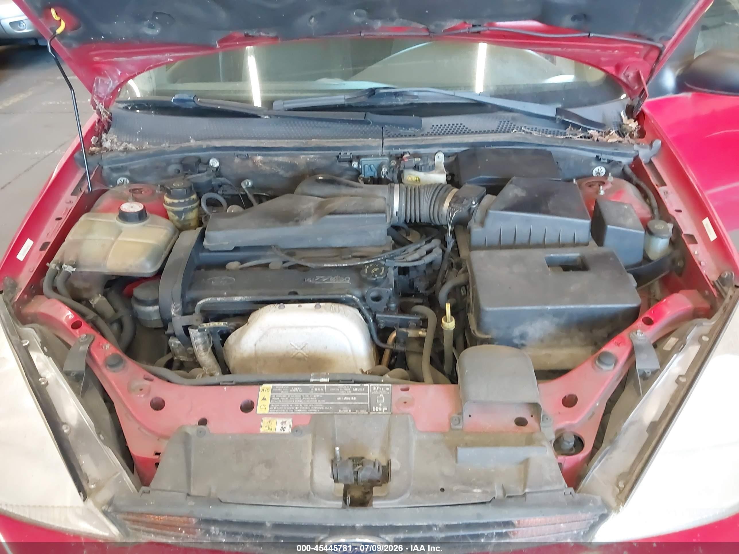 2000 Ford Focus Se Красный vin: 1FAFP3639YW206148