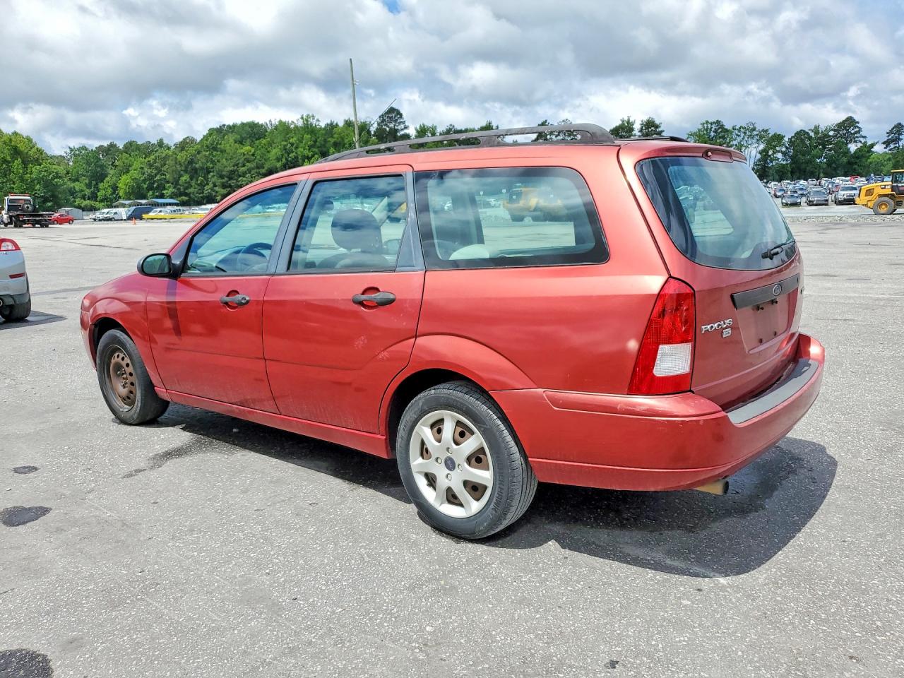 2005 Ford Focus Zxw Red vin: 1FAFP36N05W241173