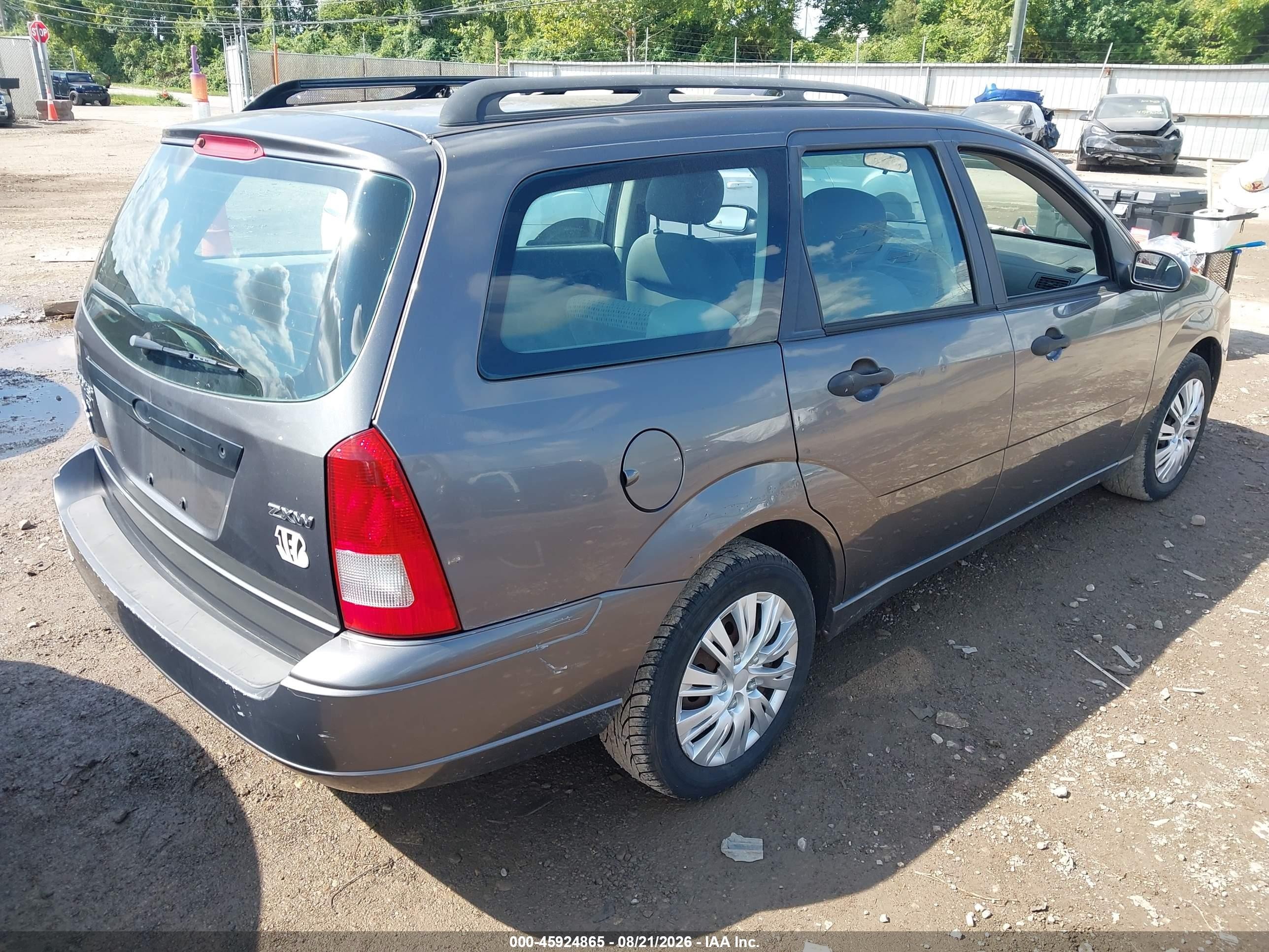 2006 Ford Focus Zxw Gray vin: 1FAFP36N06W167660