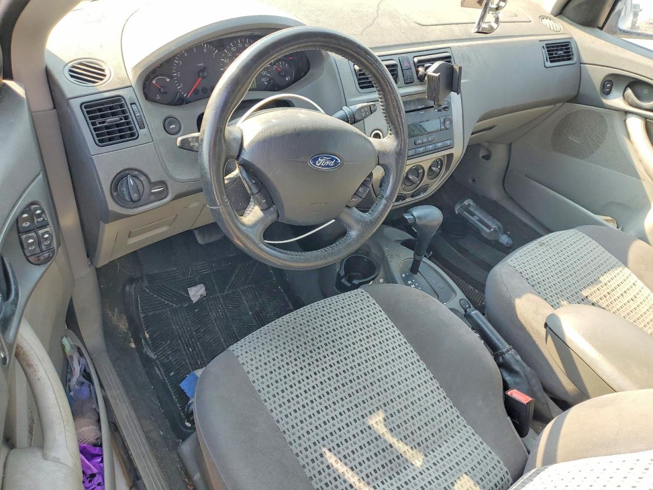 2005 Ford Focus Zxw Silver vin: 1FAFP36N25W137025