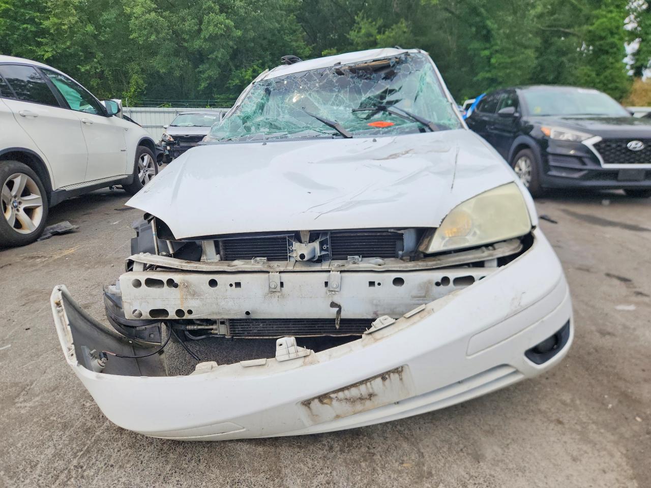 2007 Ford Focus Zxw White vin: 1FAFP36N37W158713
