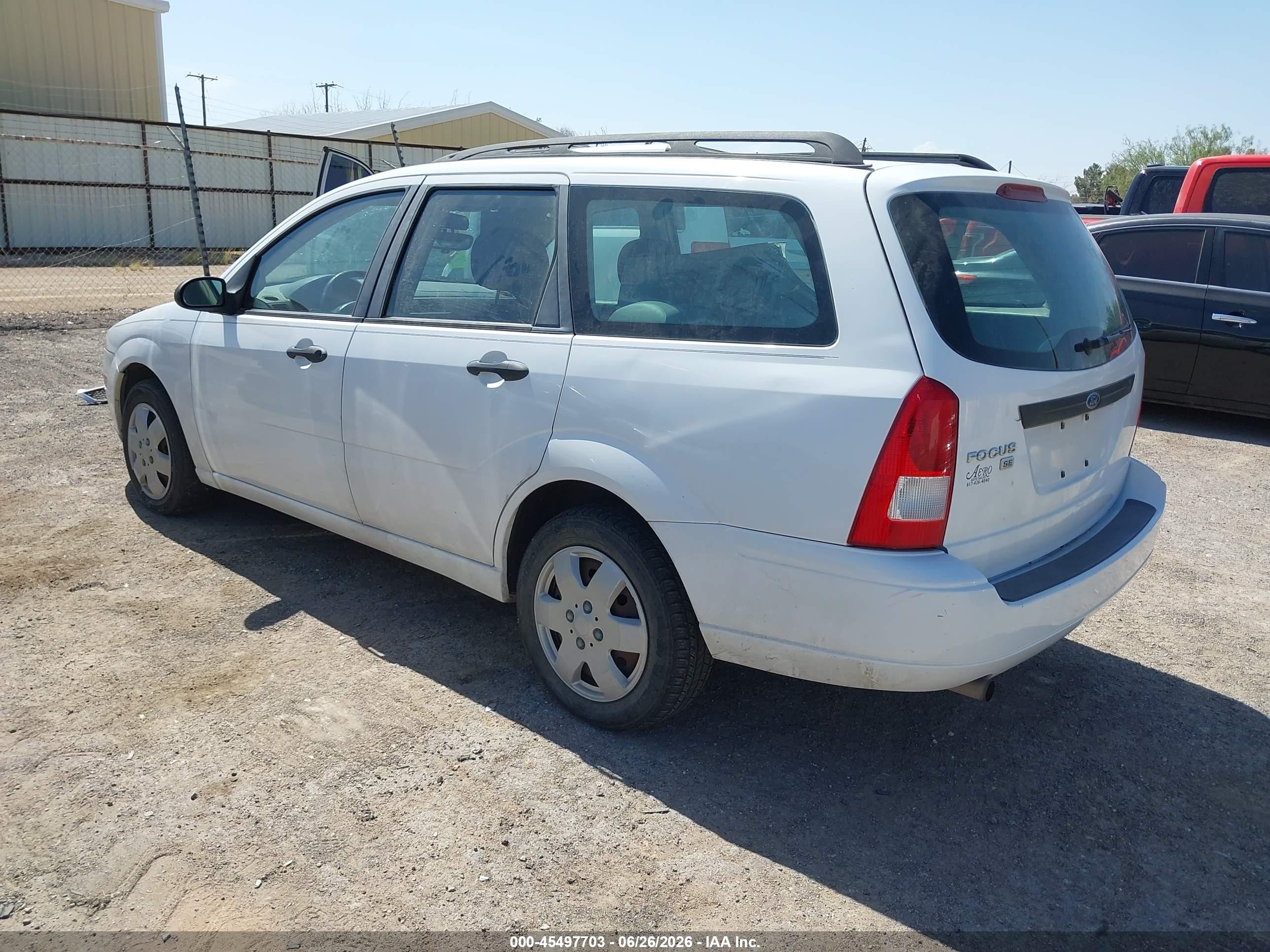 2007 Ford Focus Se/ses White vin: 1FAFP36N47W224296