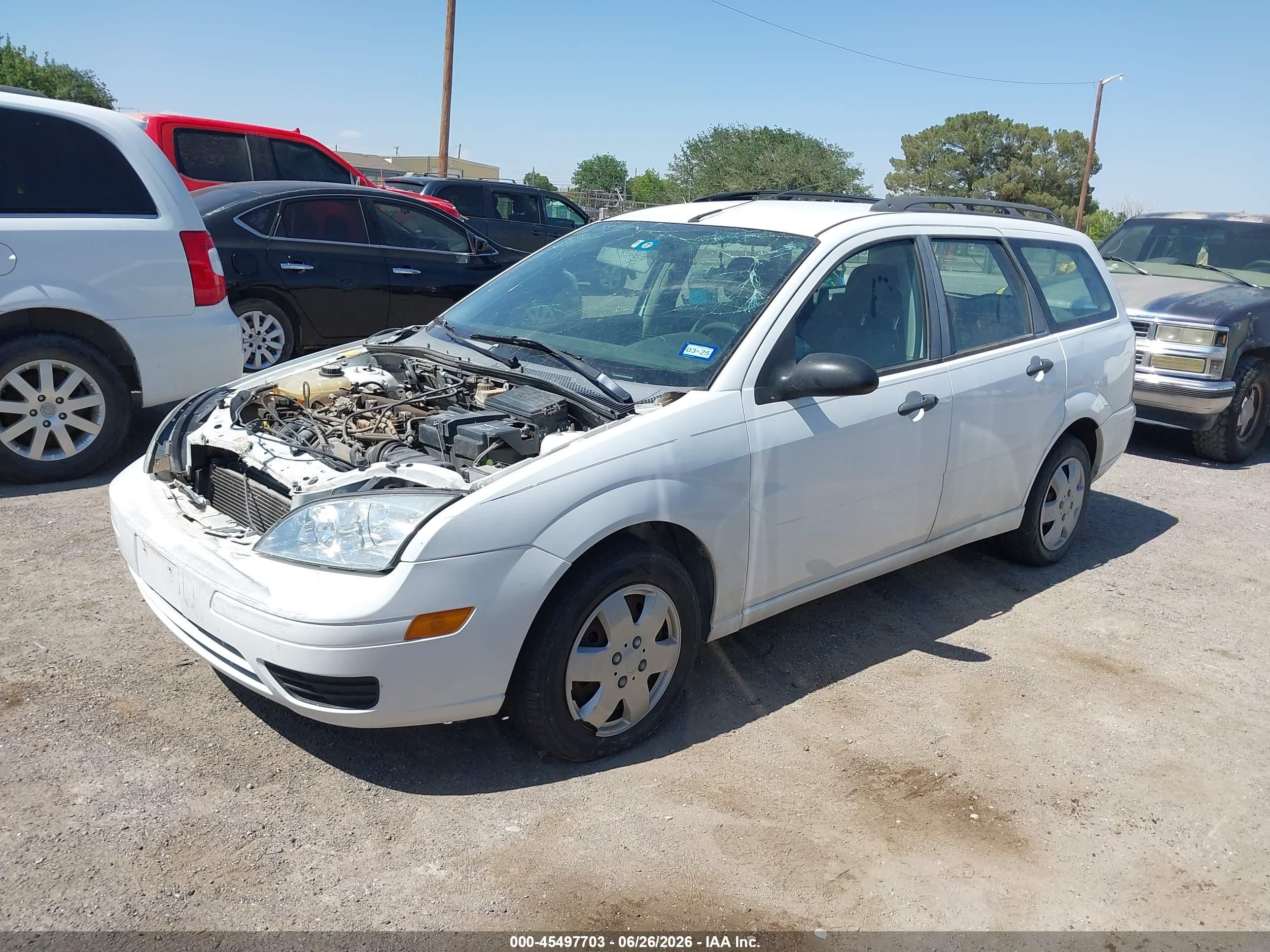 2007 Ford Focus Se/ses White vin: 1FAFP36N47W224296