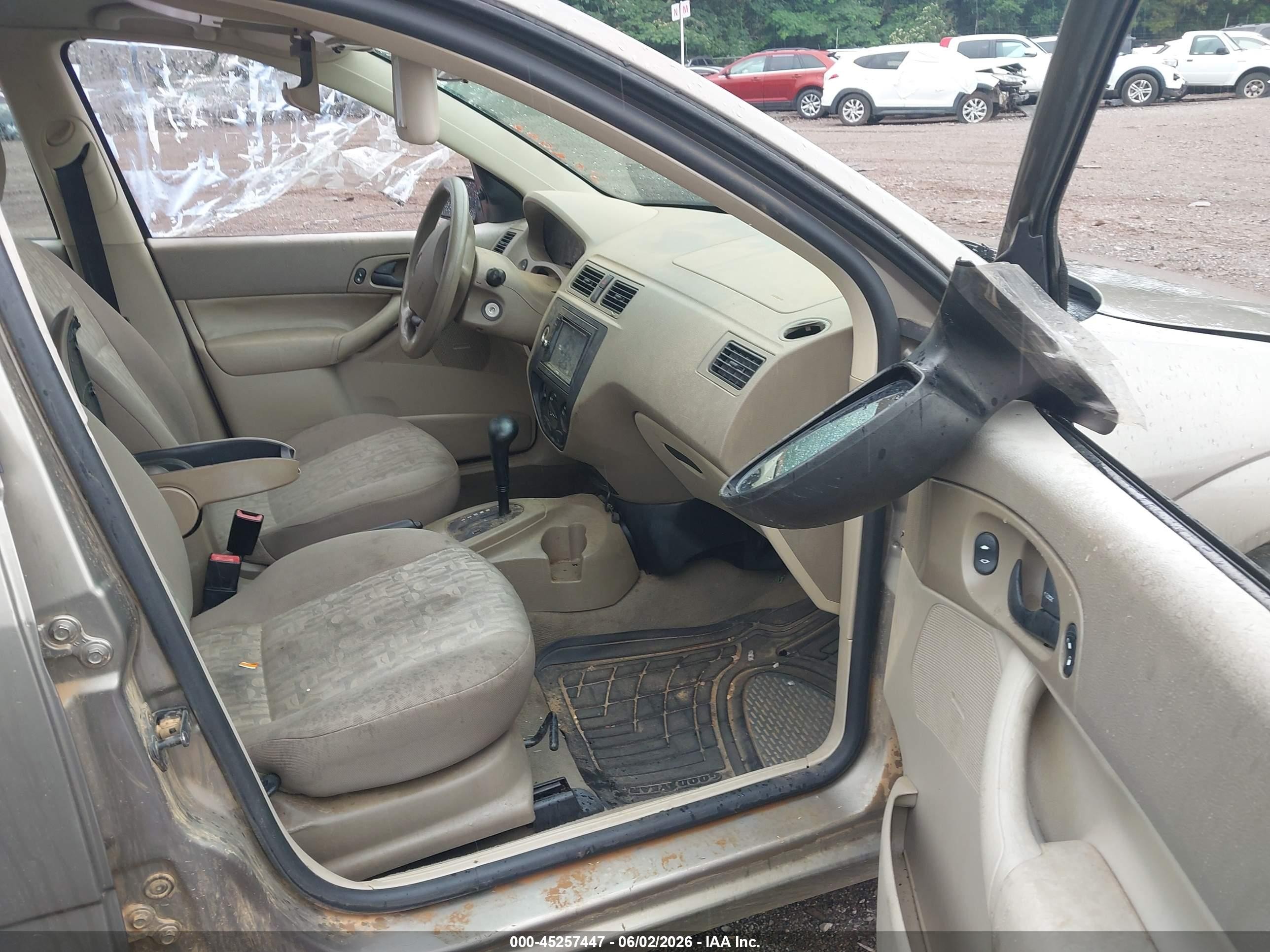 2005 Ford Focus Zxw Gray vin: 1FAFP36N55W302002