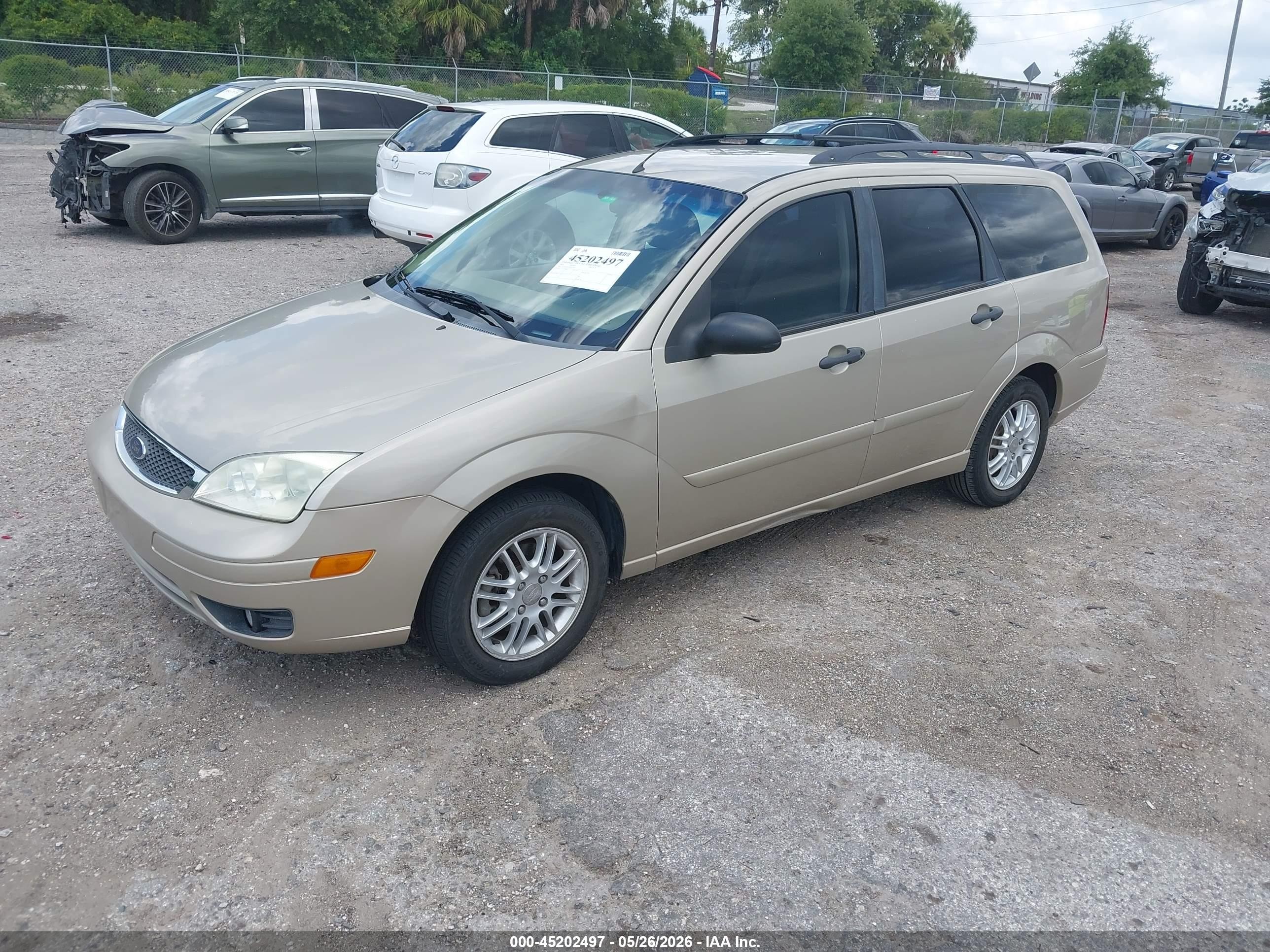 2007 Ford Focus Se/ses Beige vin: 1FAFP36N57W117757