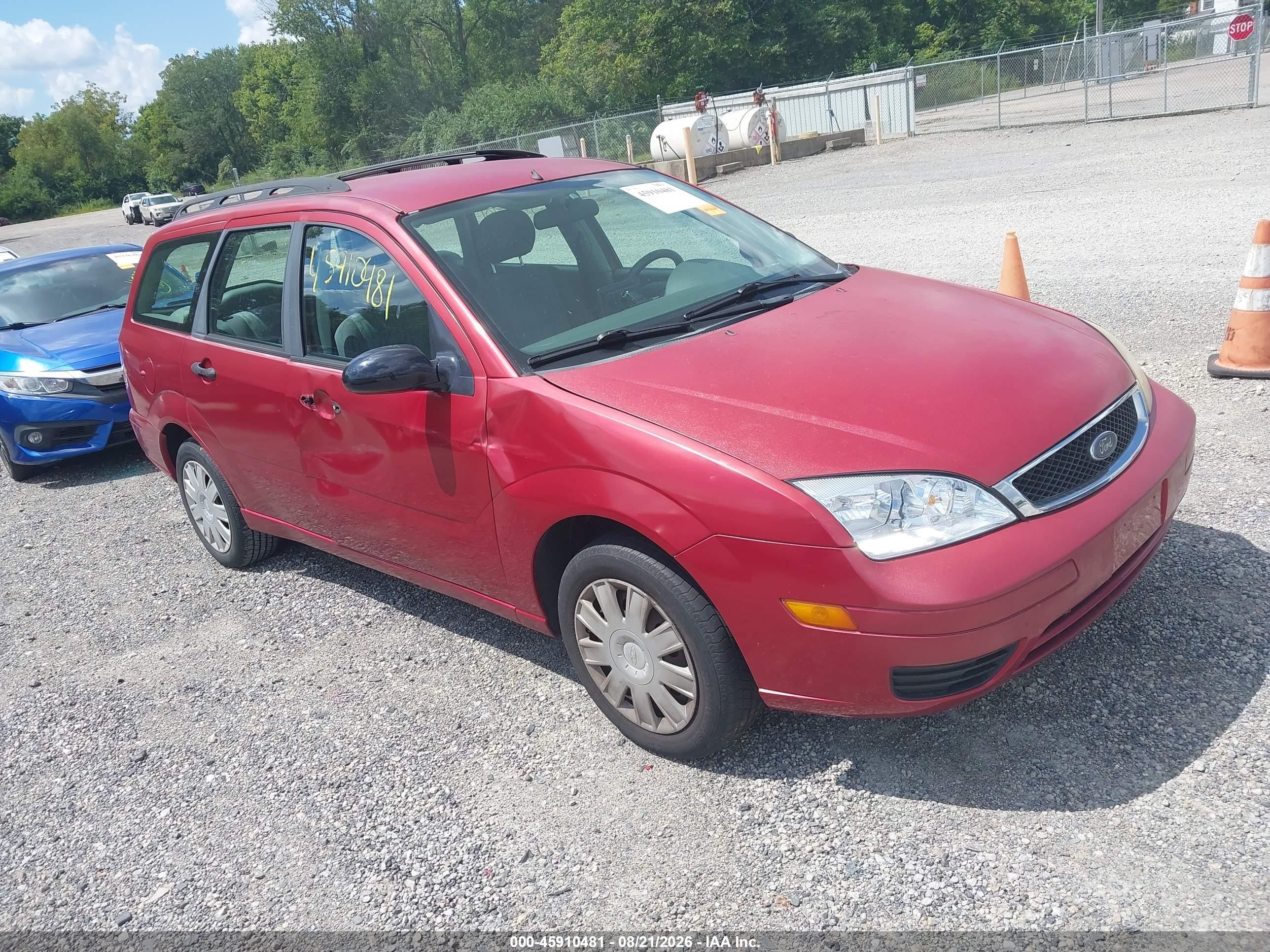 2005 Ford Focus Zxw Красный vin: 1FAFP36N65W120356
