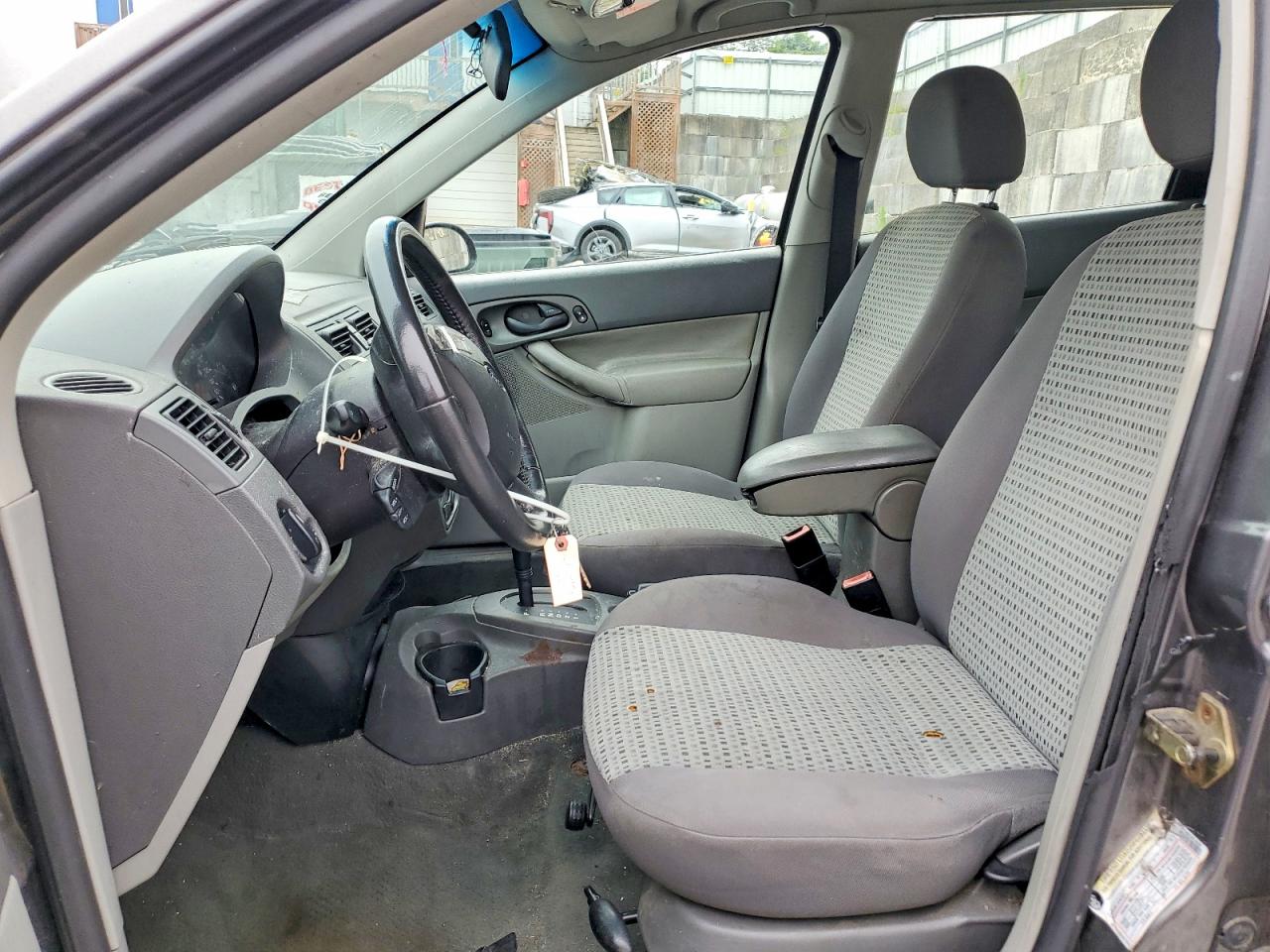 2005 Ford Focus Zxw Gray vin: 1FAFP36N65W148089