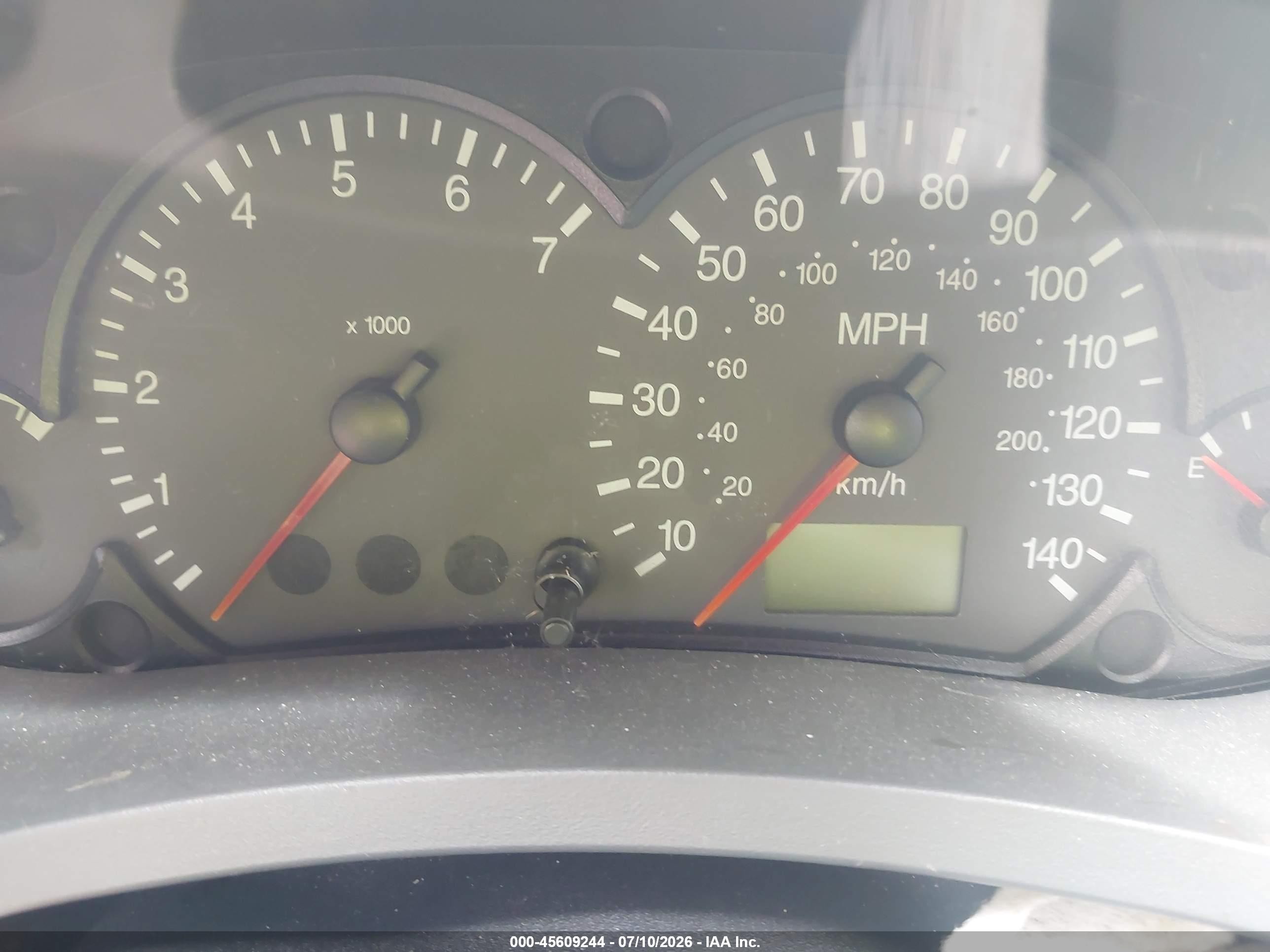 2005 Ford Focus Zxw White vin: 1FAFP36N85W219597