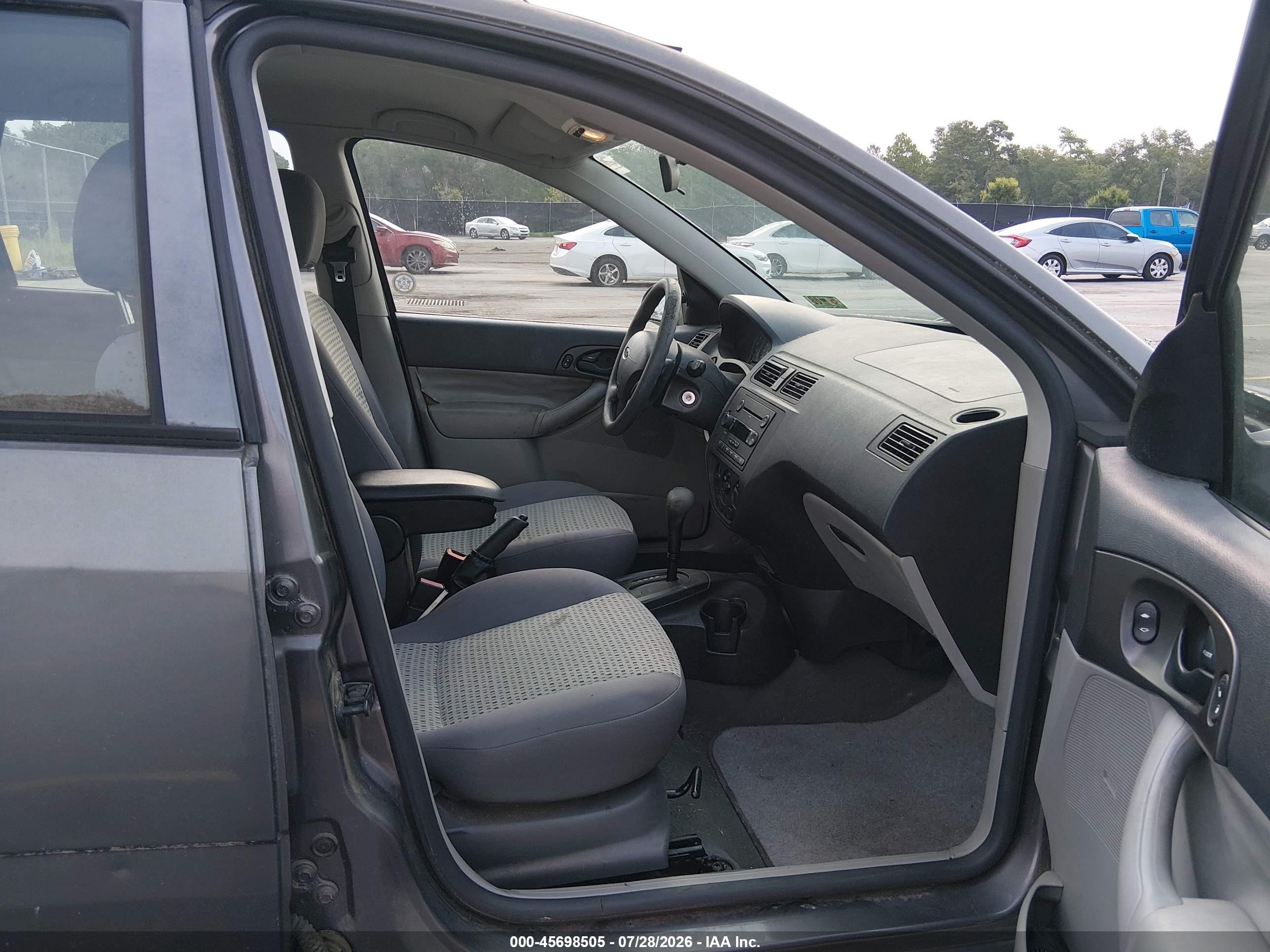 2007 Ford Focus Se/ses Gray vin: 1FAFP36N87W224804