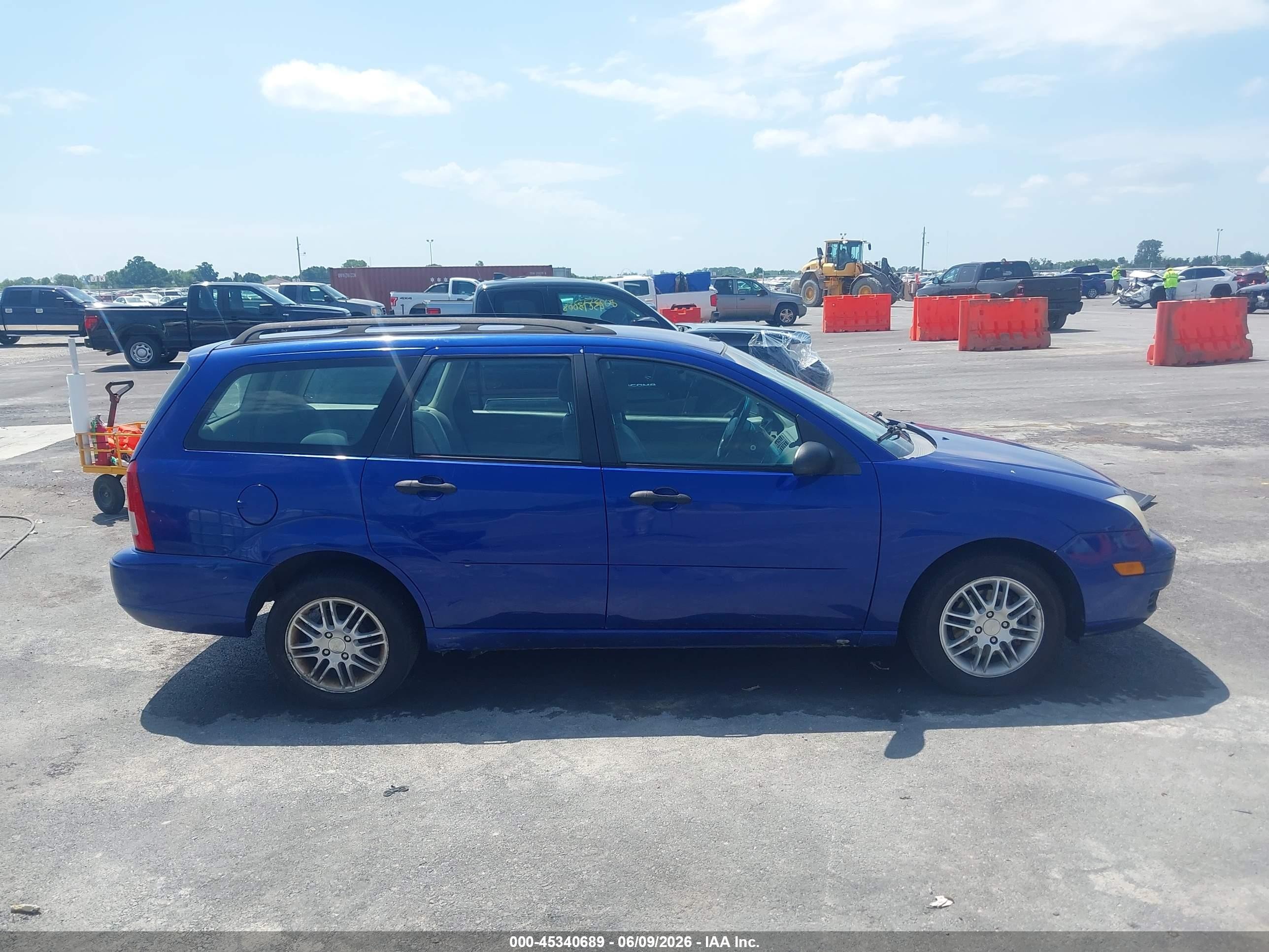 2005 Ford Focus Zxw Blue vin: 1FAFP36NX5W215518