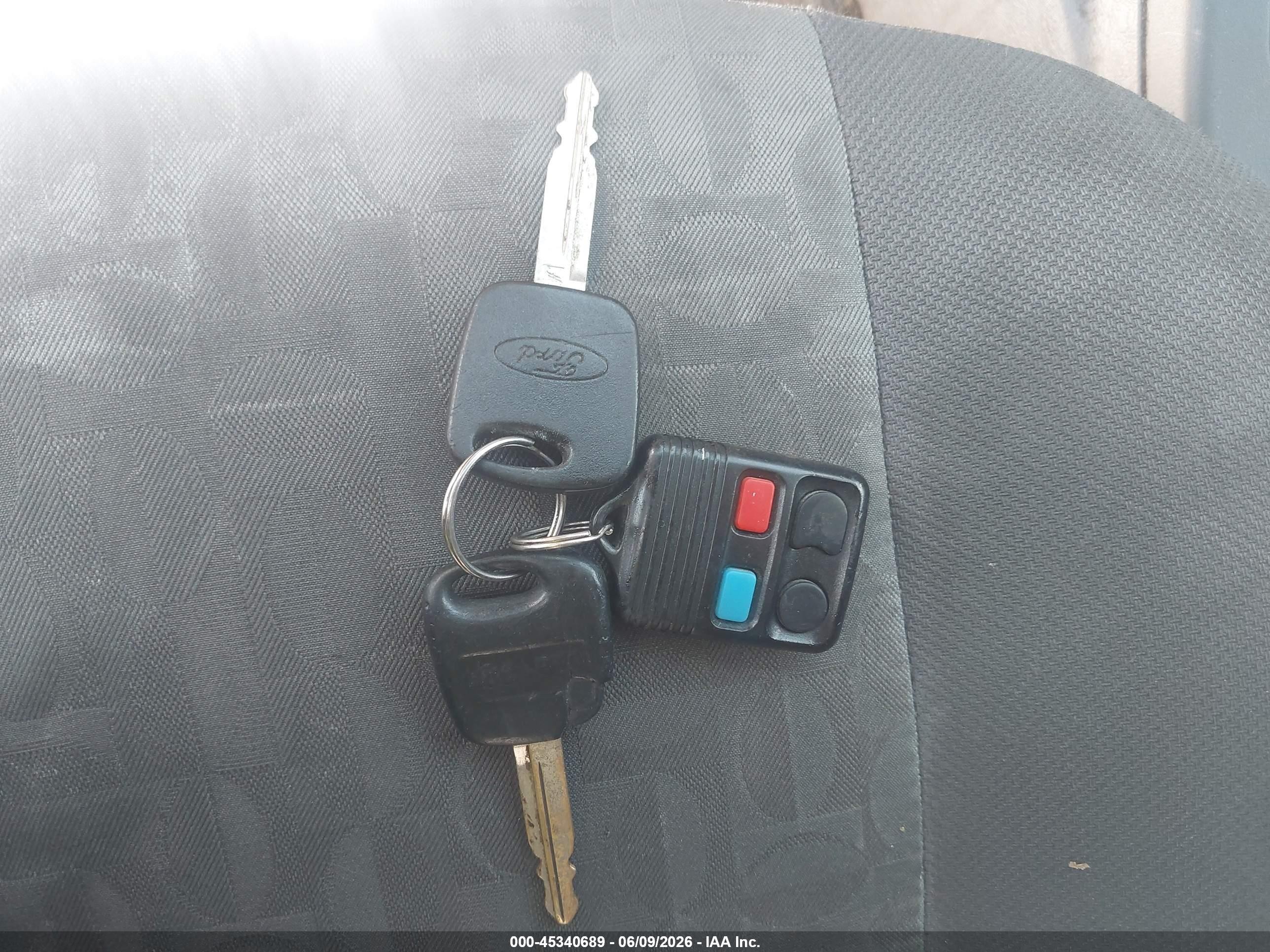 2005 Ford Focus Zxw Blue vin: 1FAFP36NX5W215518