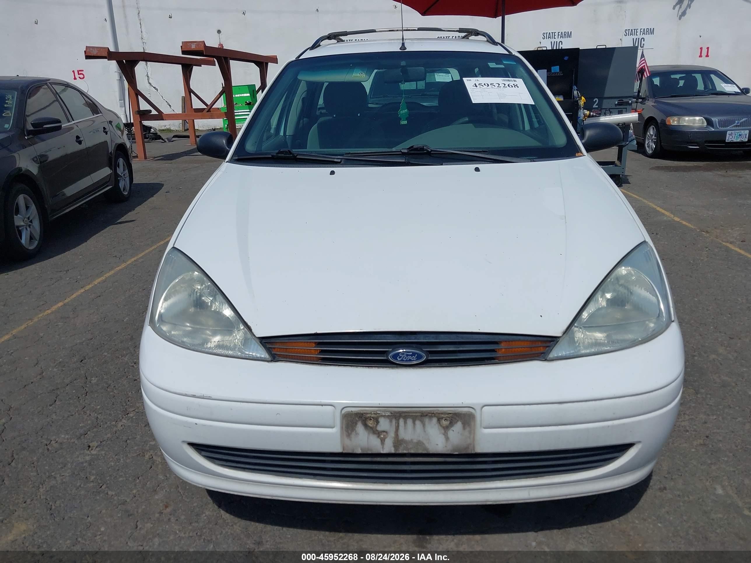 2000 Ford Focus Se White vin: 1FAFP36P0YW206249