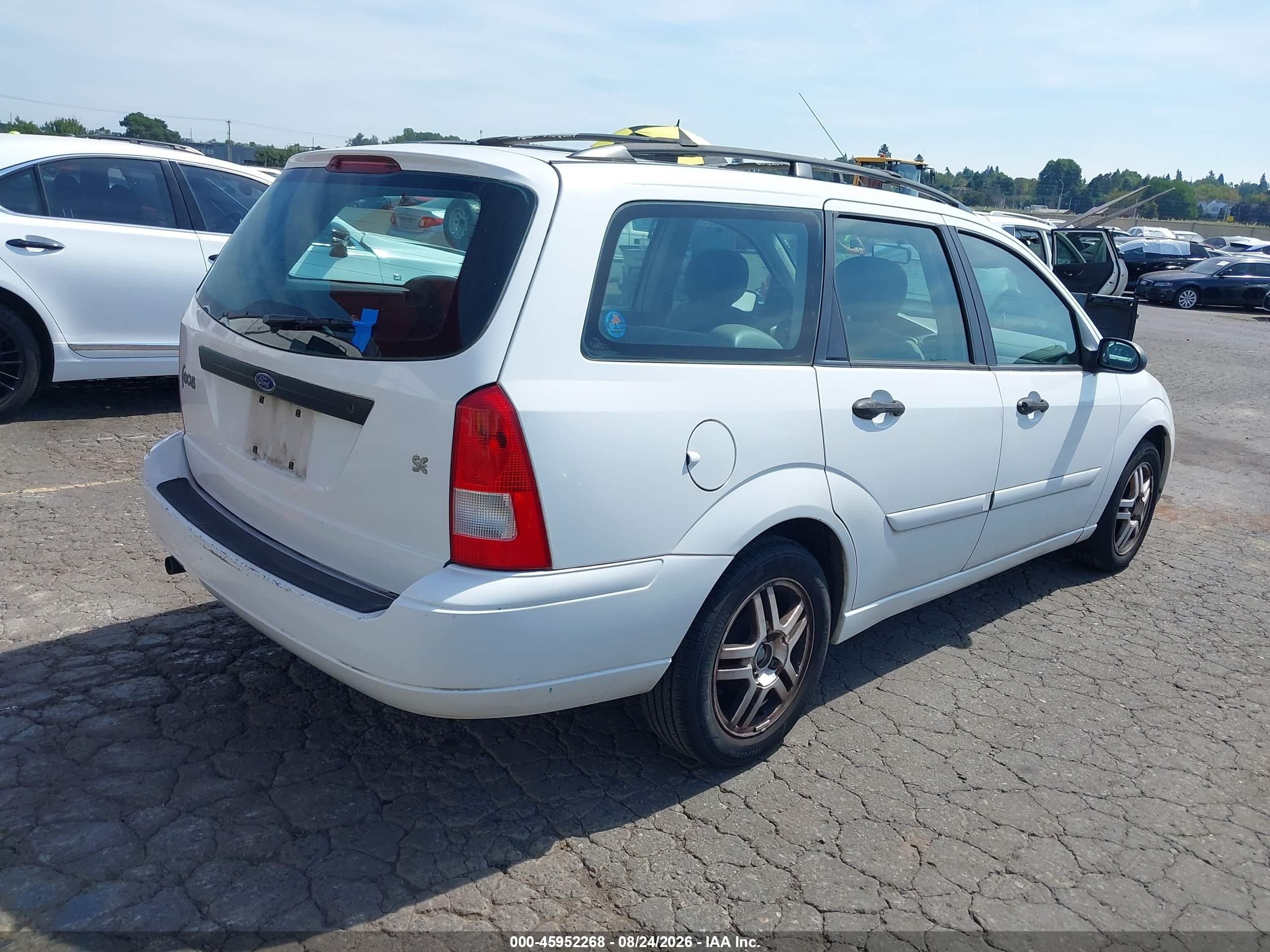 2000 Ford Focus Se White vin: 1FAFP36P0YW206249