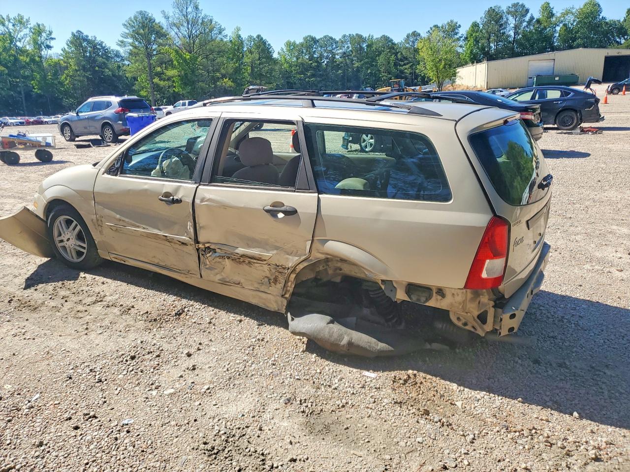 2000 Ford Focus Se Tan vin: 1FAFP36P6YW419576