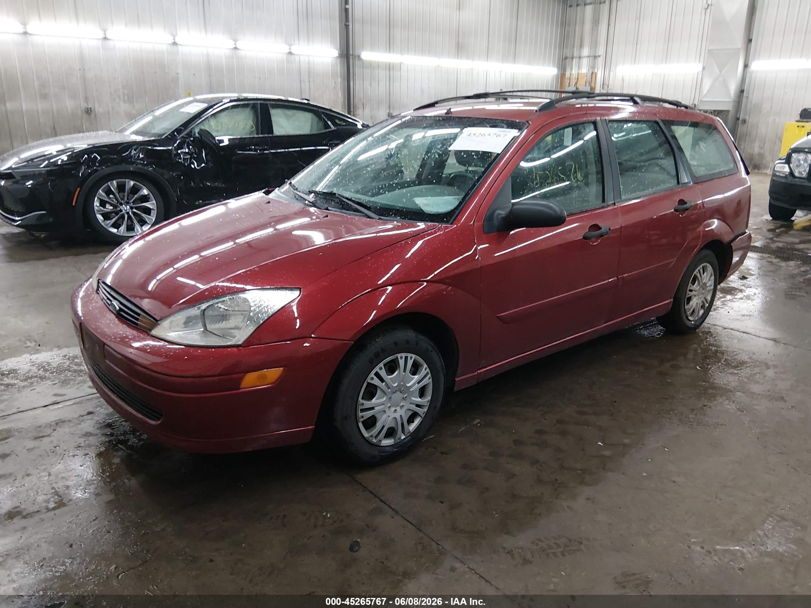 2000 Ford Focus Se Red vin: 1FAFP36P8YW119537