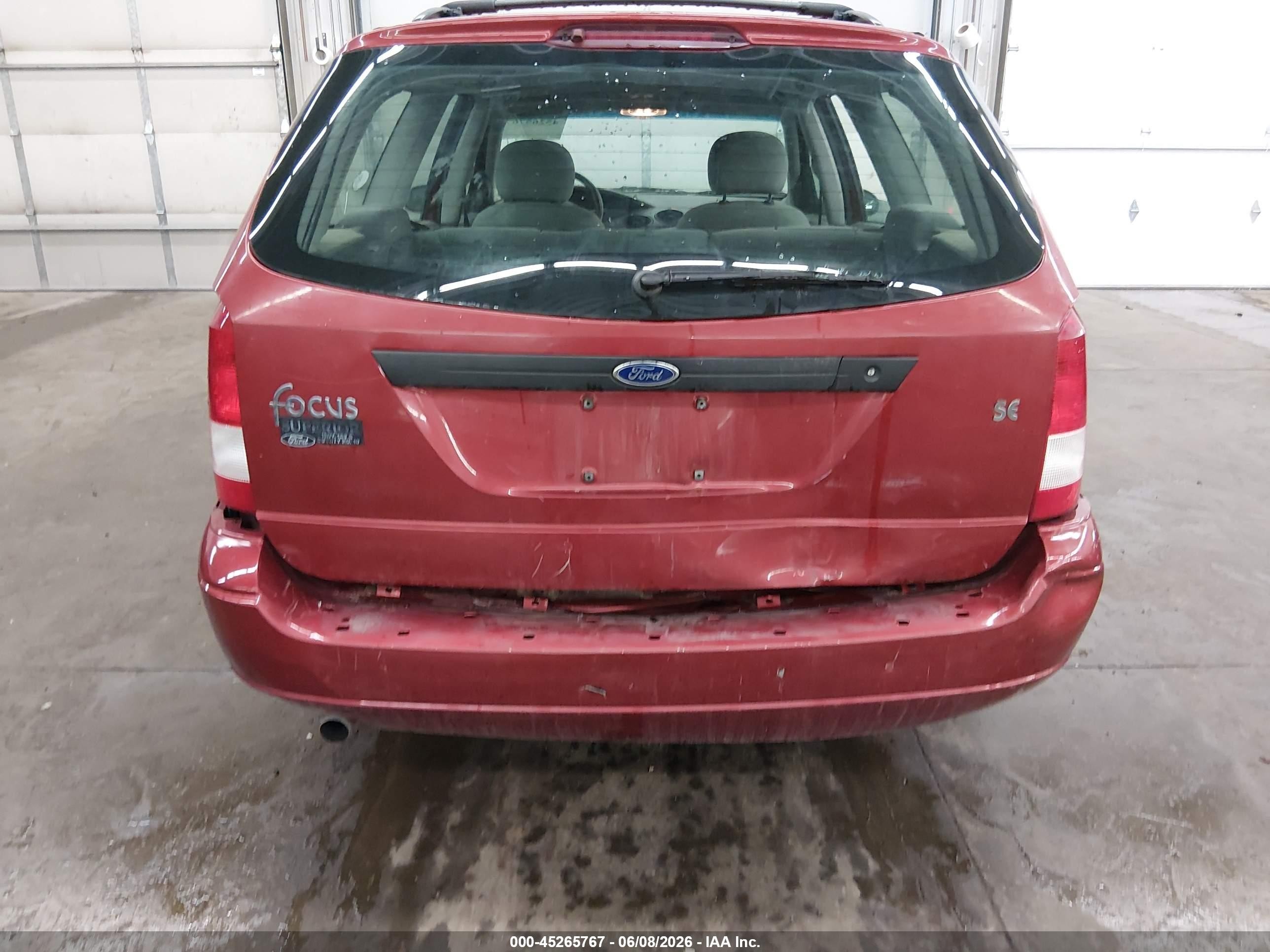 2000 Ford Focus Se Red vin: 1FAFP36P8YW119537