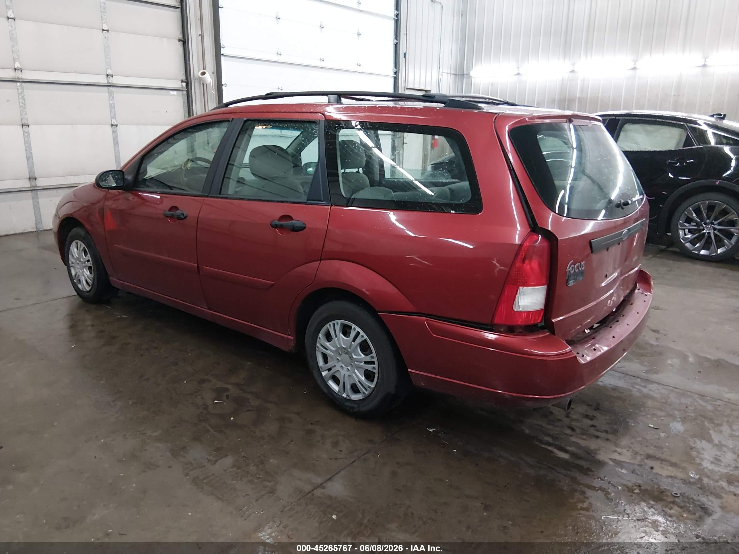 2000 Ford Focus Se Red vin: 1FAFP36P8YW119537