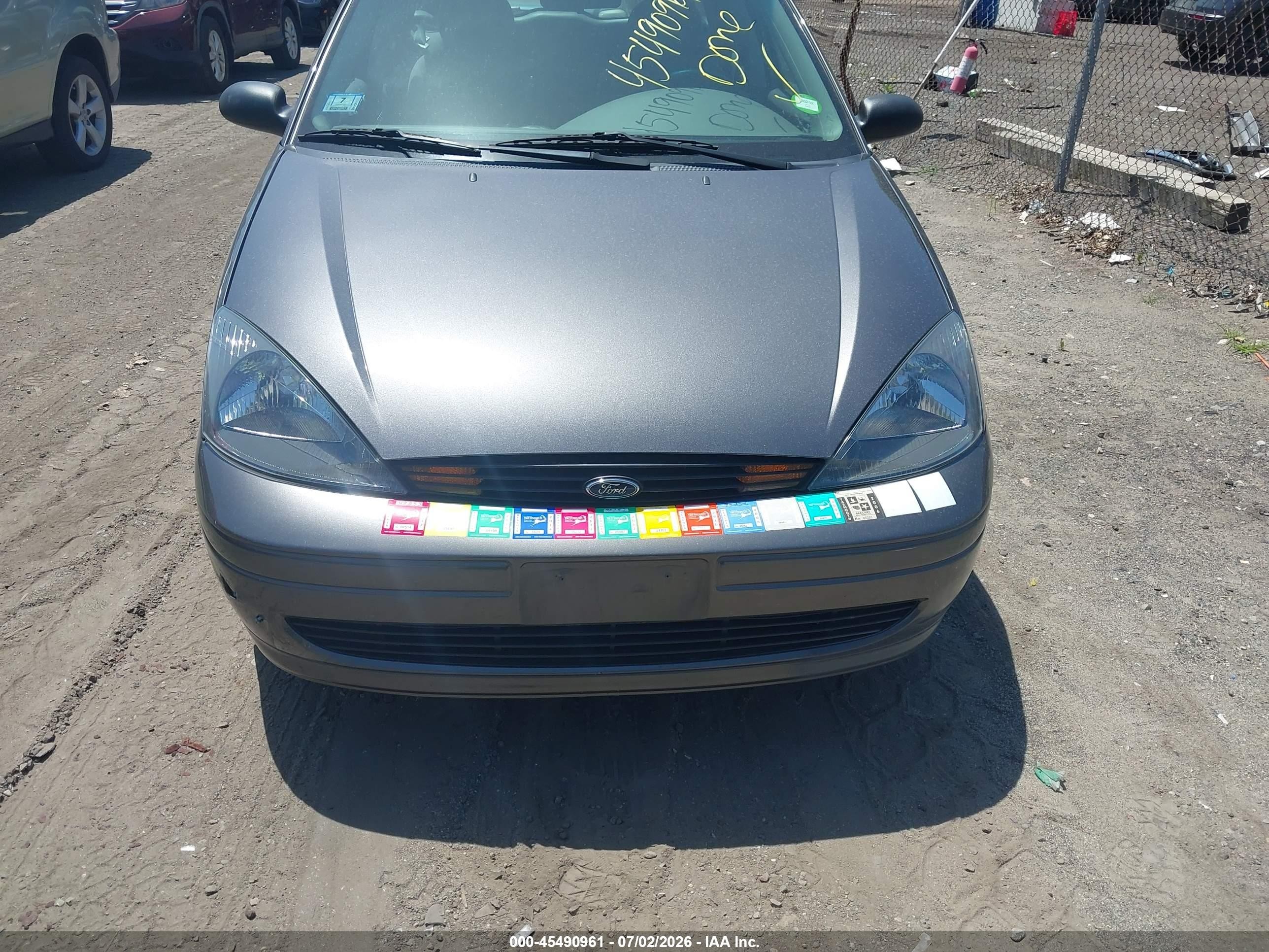 2004 Ford Focus Se Gray vin: 1FAFP36Z84W153232