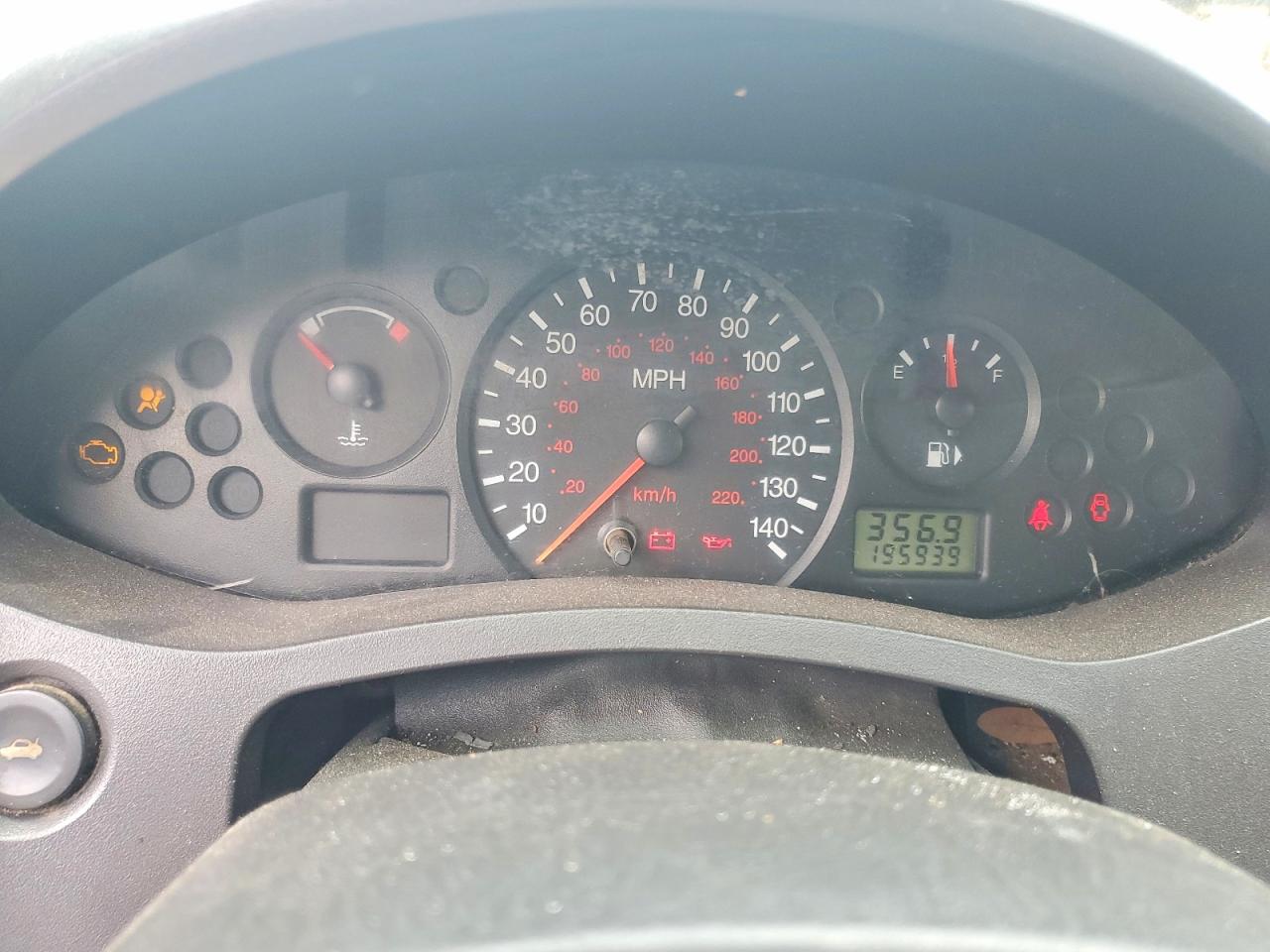 2007 Ford Focus Zx5 Silver vin: 1FAFP37N17W324077