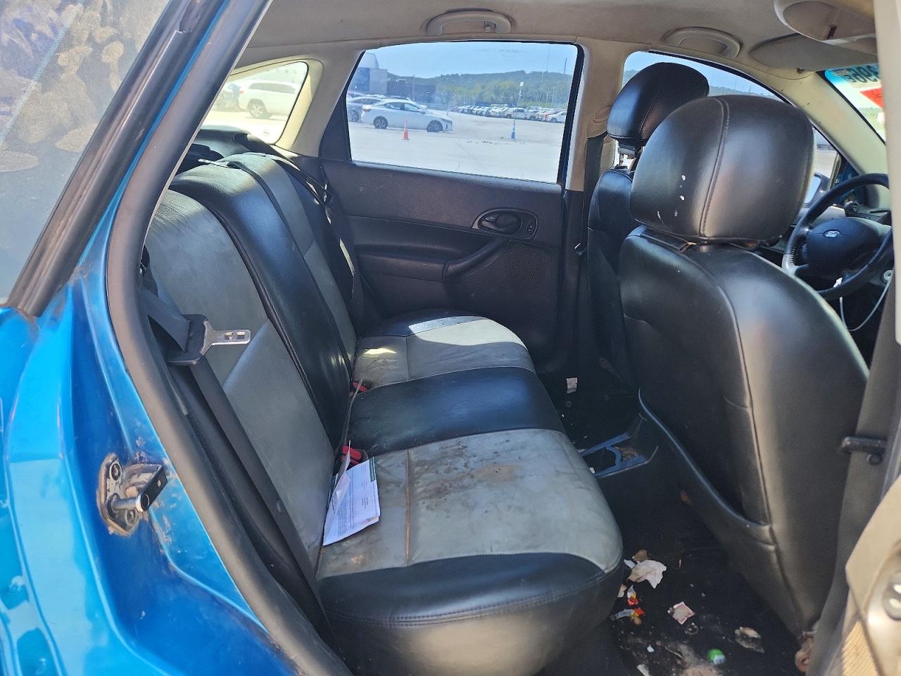 2007 Ford Focus Zx5 Blue vin: 1FAFP37N47W307113
