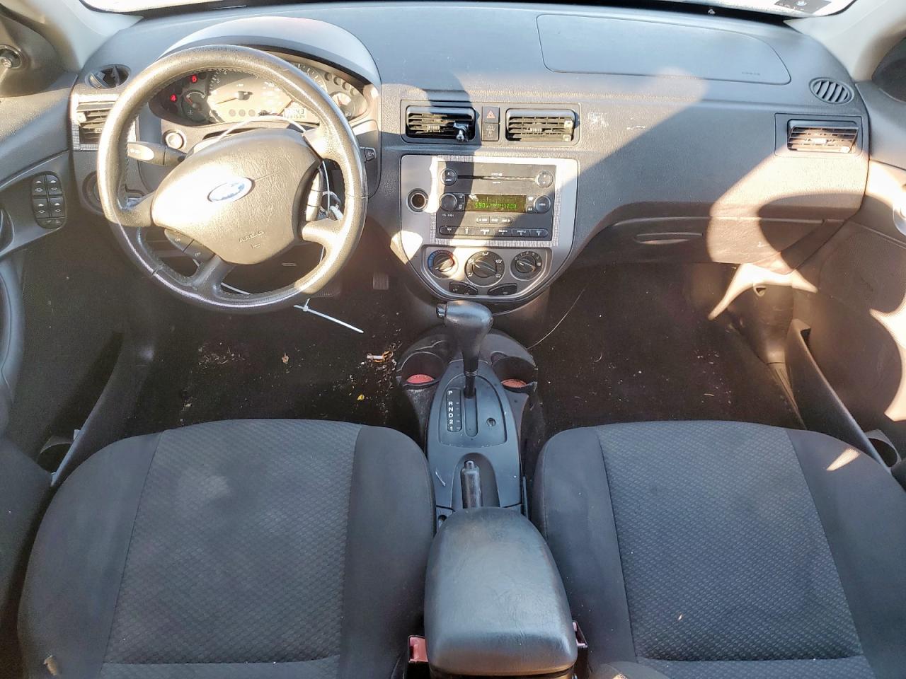 2007 Ford Focus Zx5 Серебряный vin: 1FAFP37N87W174937