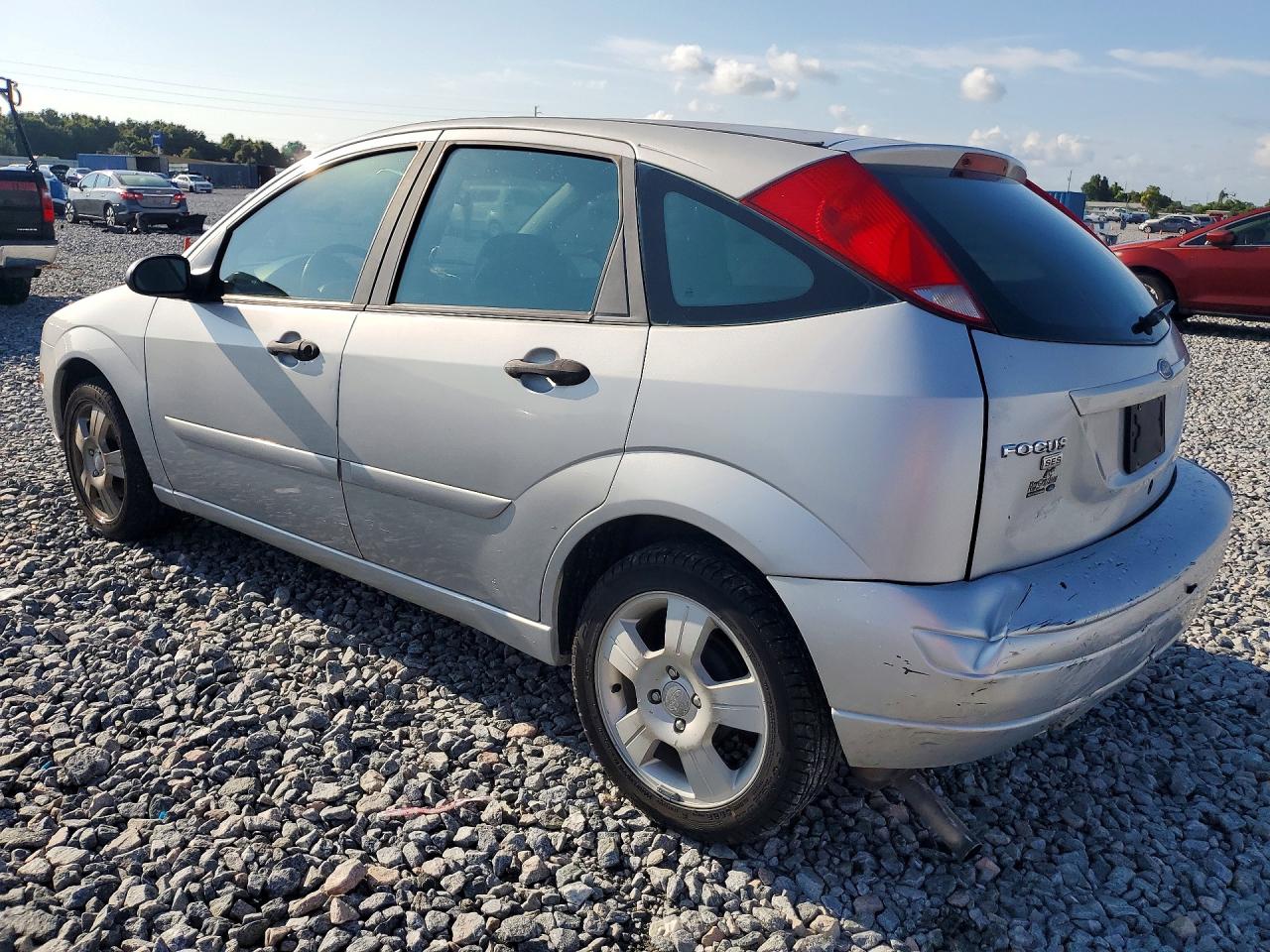 2007 Ford Focus Zx5 Серебряный vin: 1FAFP37N87W311908