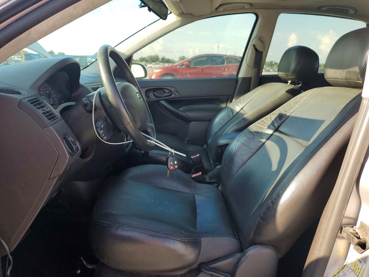 2007 Ford Focus Zx5 Серебряный vin: 1FAFP37N87W311908