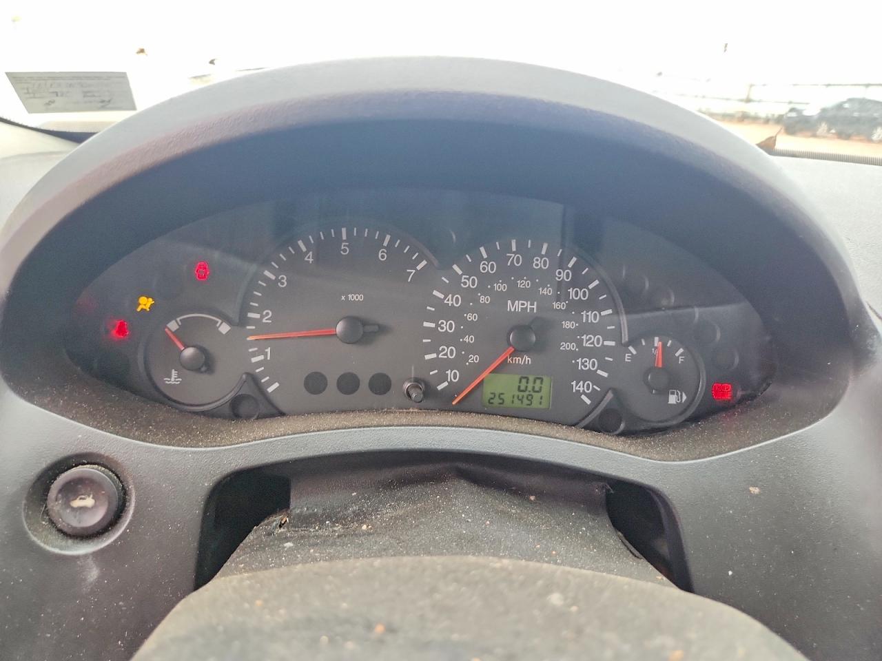 2006 Ford Focus Zx5 White vin: 1FAFP37N96W154159
