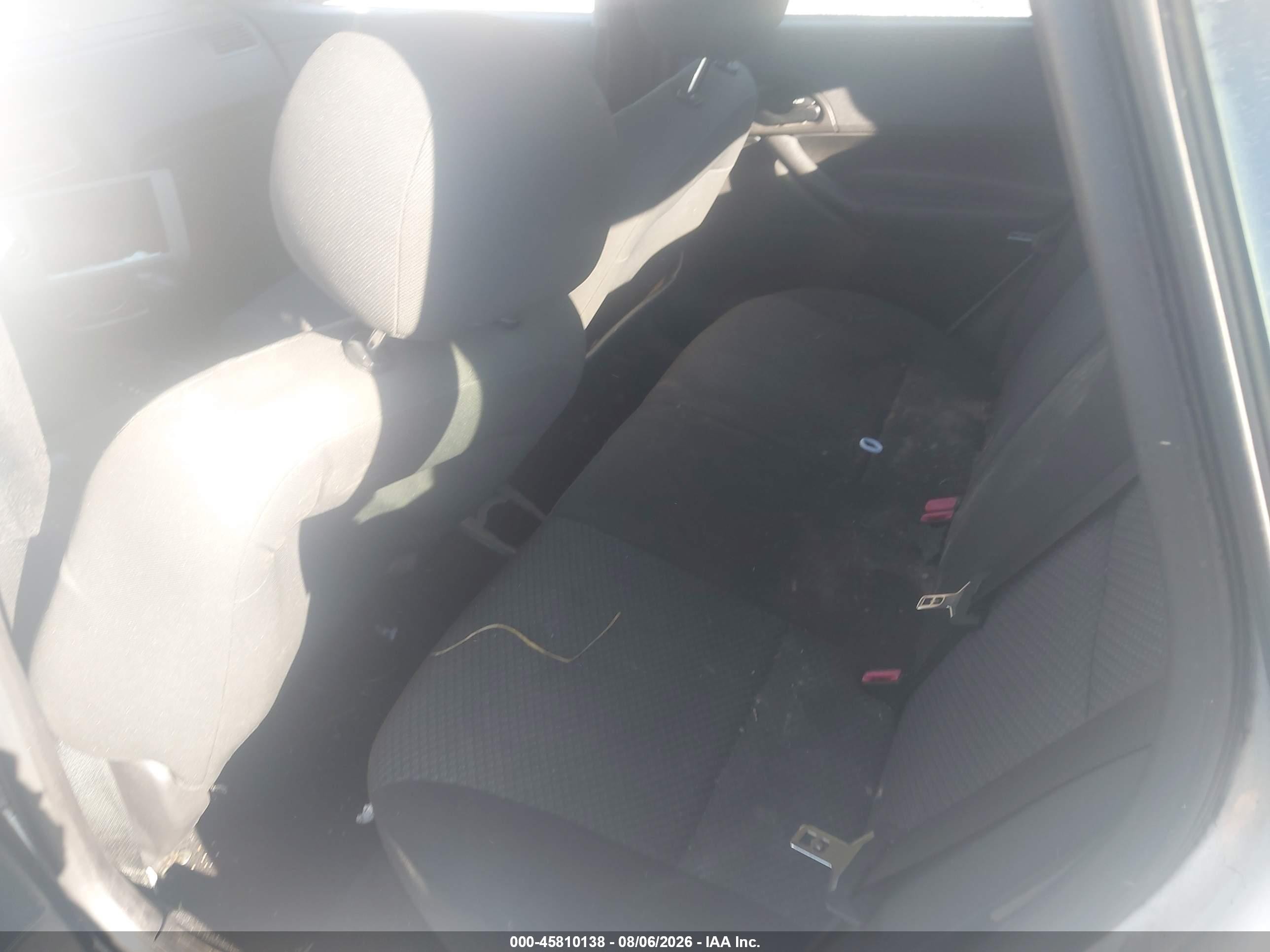 2007 Ford Focus S/se/ses White vin: 1FAFP37N97W210991
