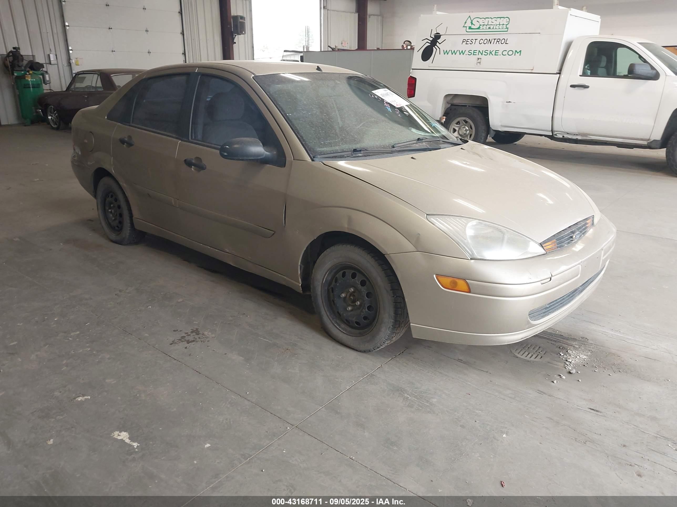 1FAFP3830YW121471
