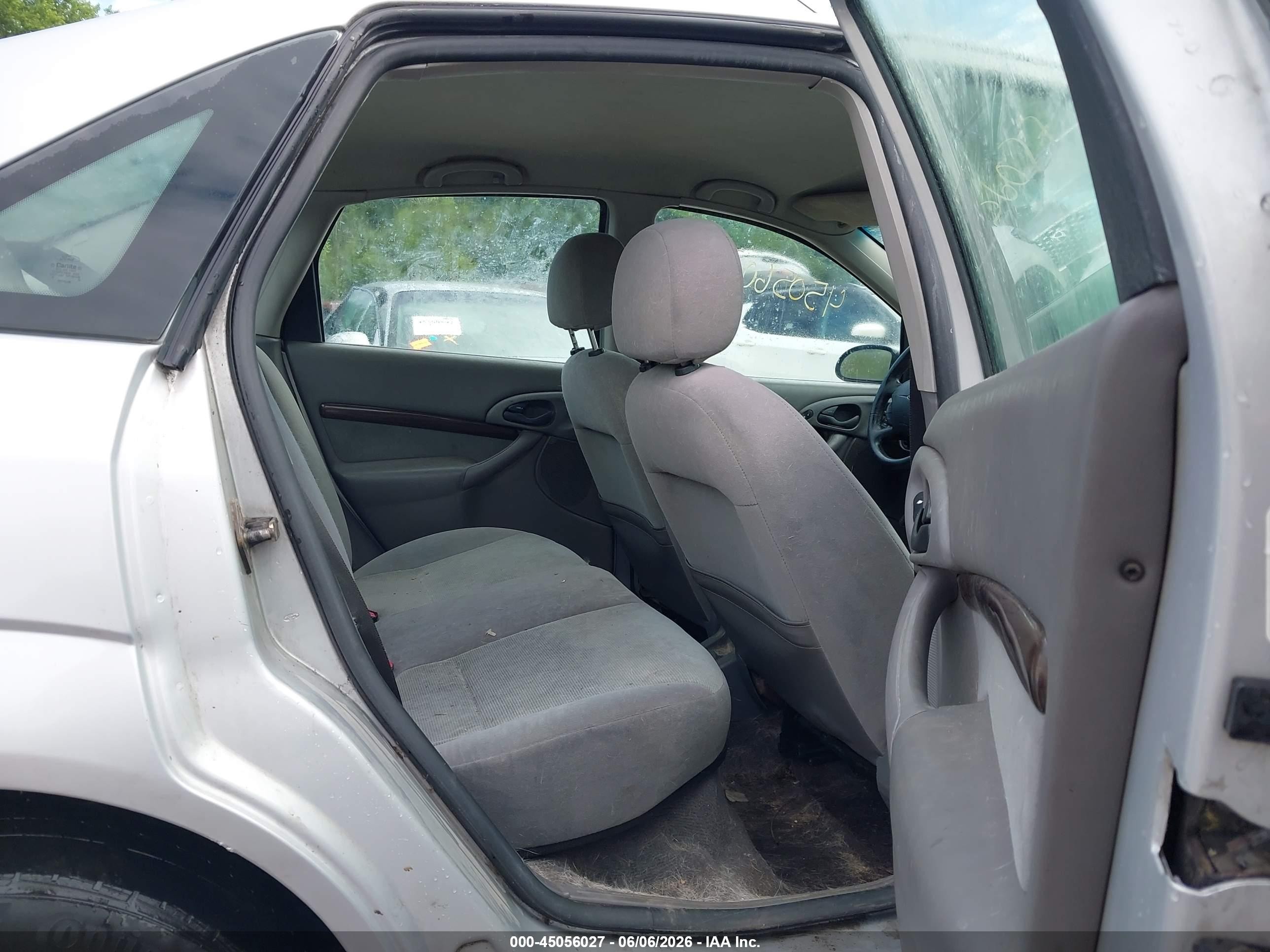 2000 Ford Focus Zts Silver vin: 1FAFP3830YW427957