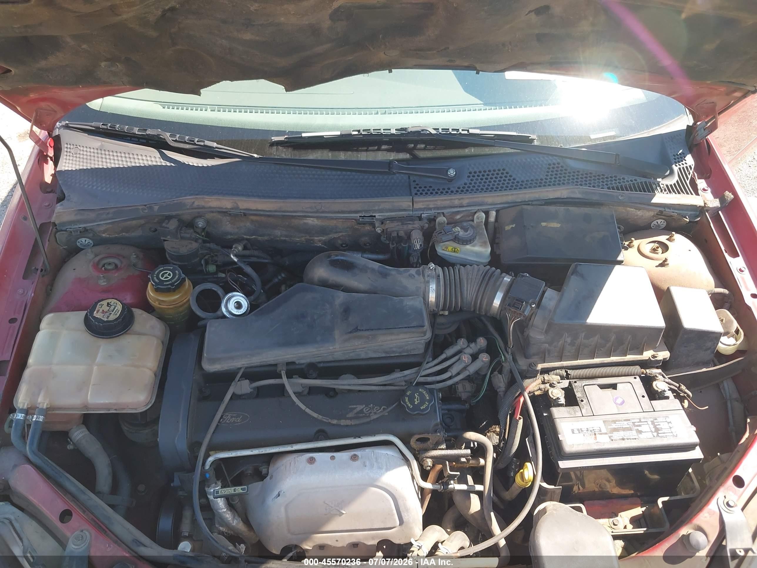 2000 Ford Focus Zts Maroon vin: 1FAFP3831YW266180
