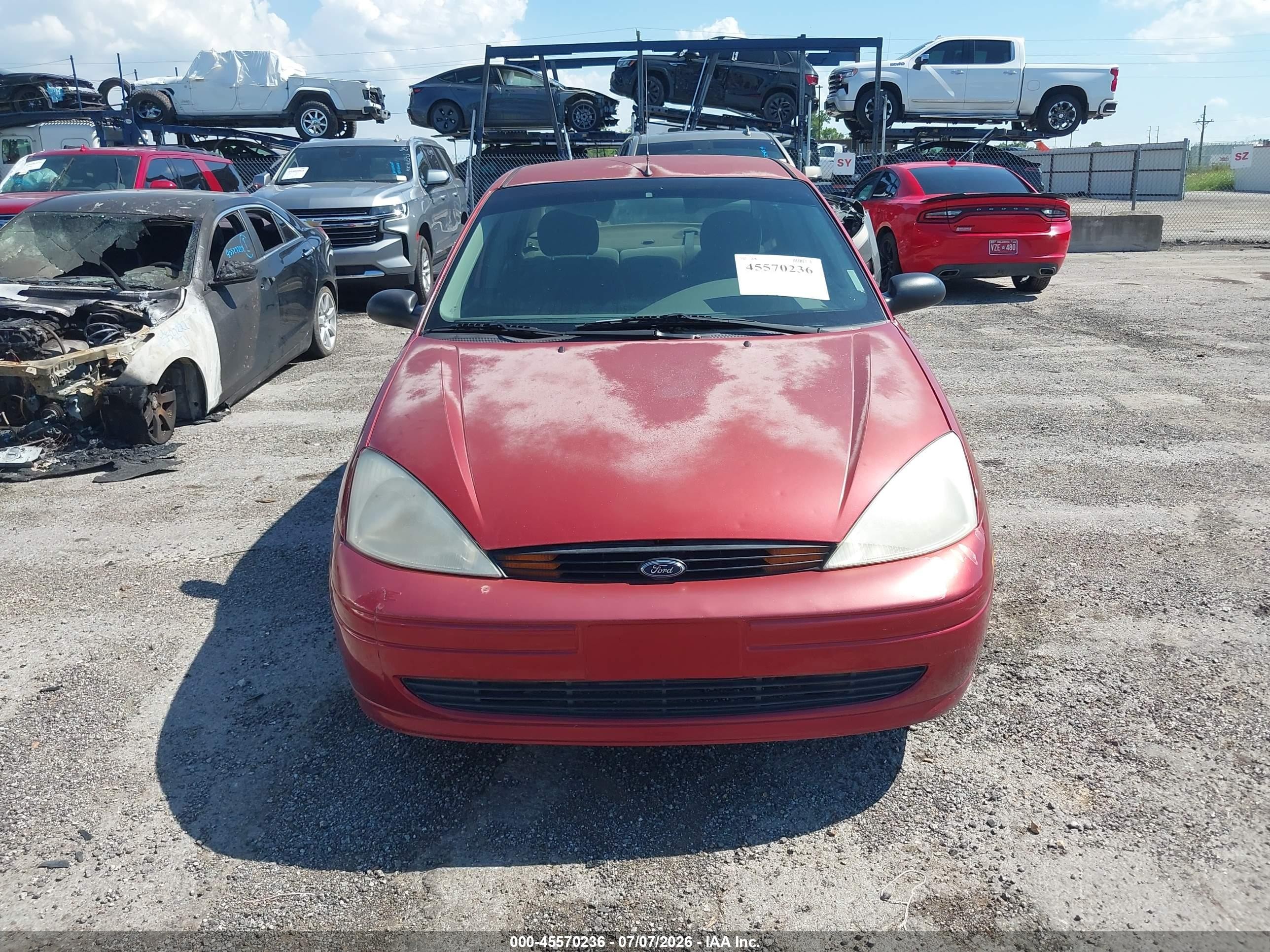 2000 Ford Focus Zts Maroon vin: 1FAFP3831YW266180