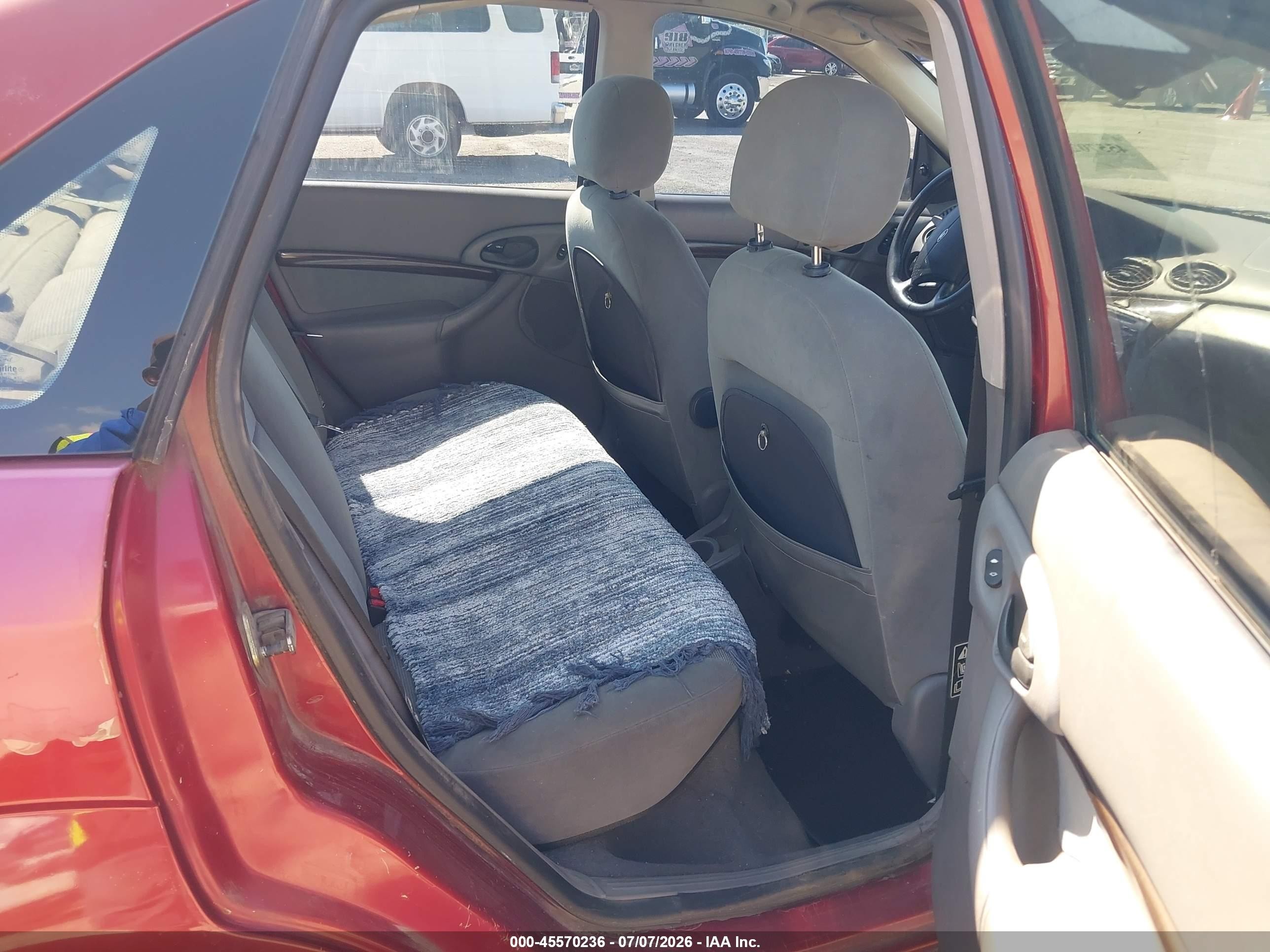2000 Ford Focus Zts Maroon vin: 1FAFP3831YW266180