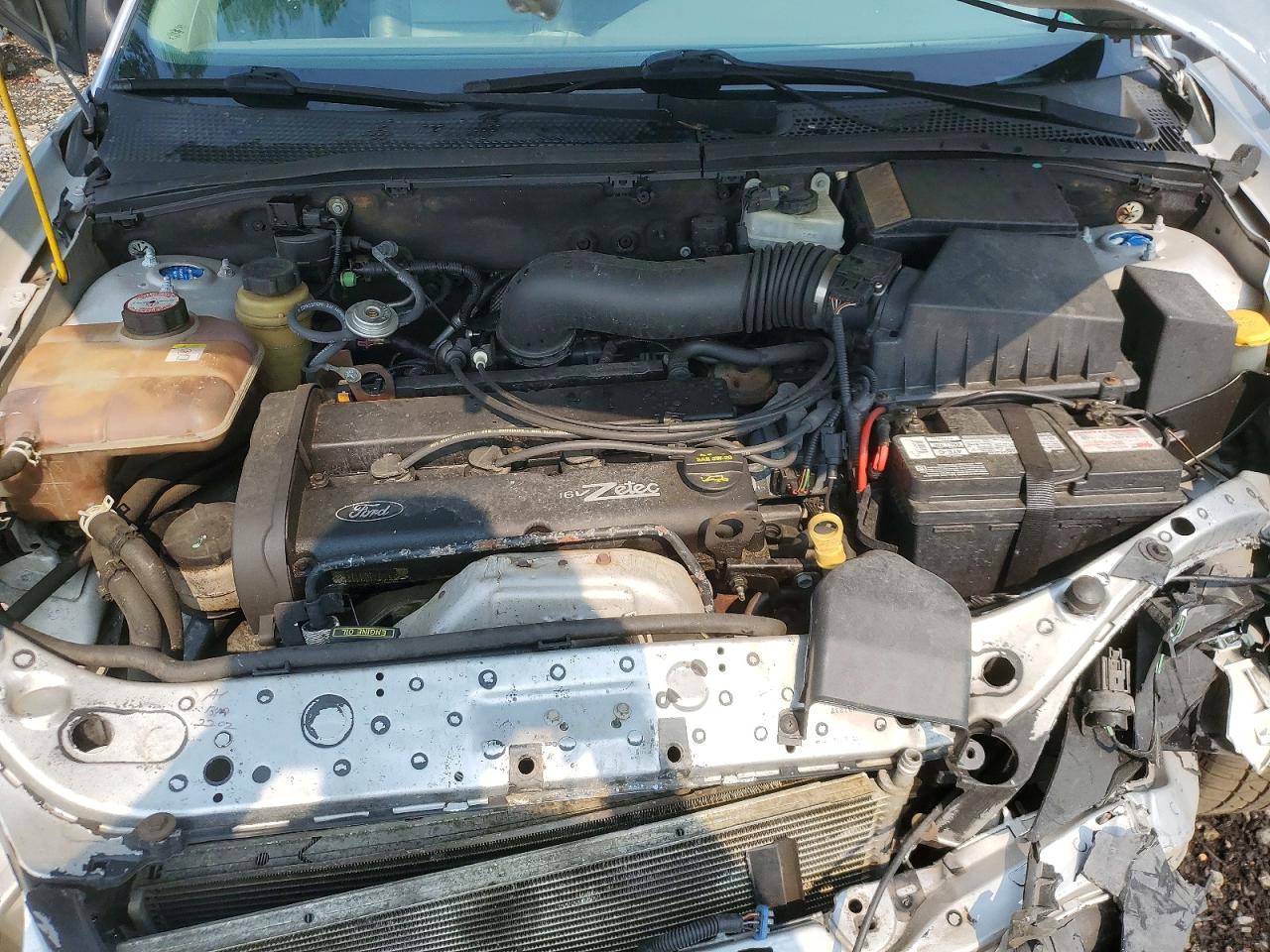2002 Ford Focus Zts Silver vin: 1FAFP38382W152037