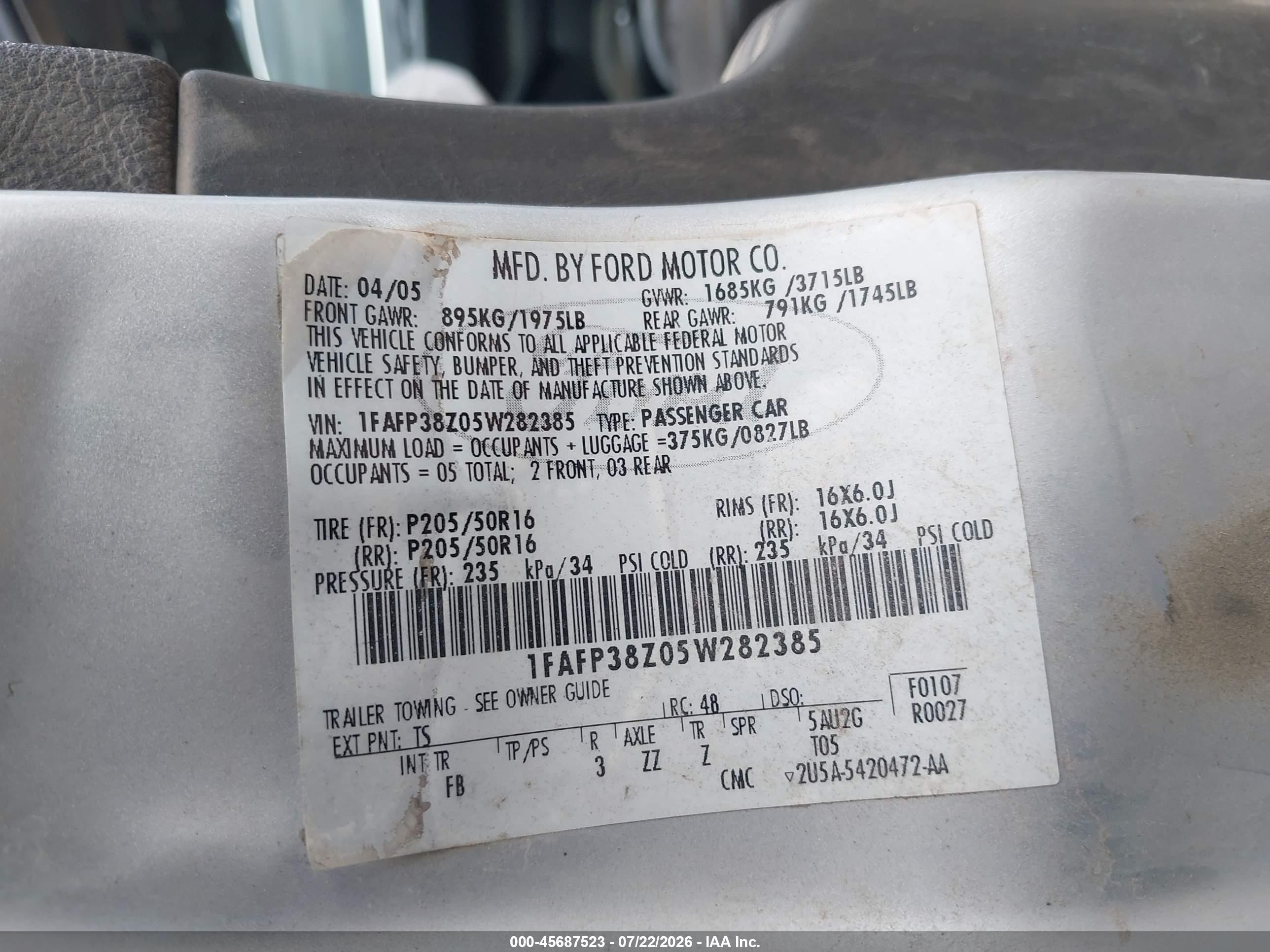 2005 Ford Focus Zx4 Silver vin: 1FAFP38Z05W282385