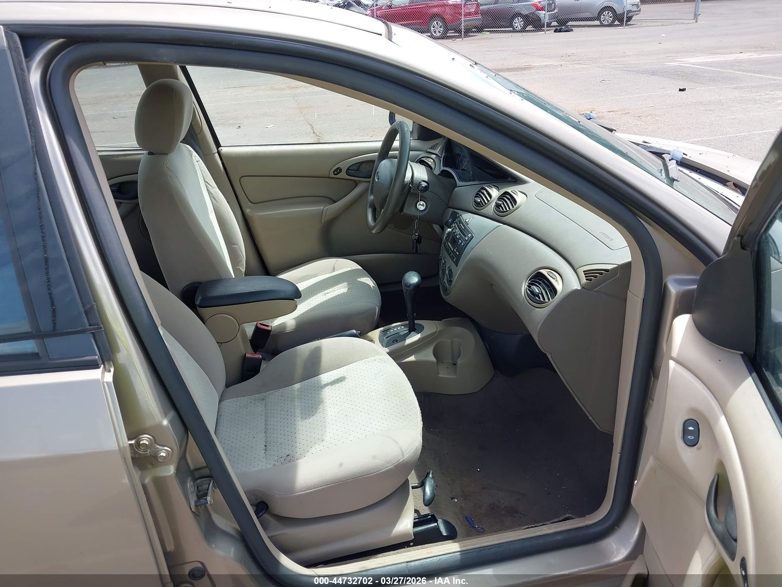 2004 Ford Focus Zts Champagne vin: 1FAFP38Z24W162375