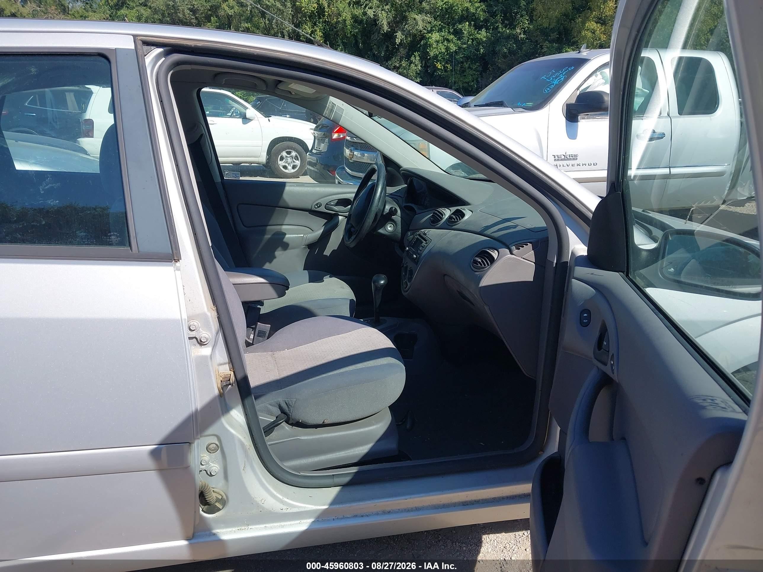 2004 Ford Focus Zts Silver vin: 1FAFP38Z74W138556