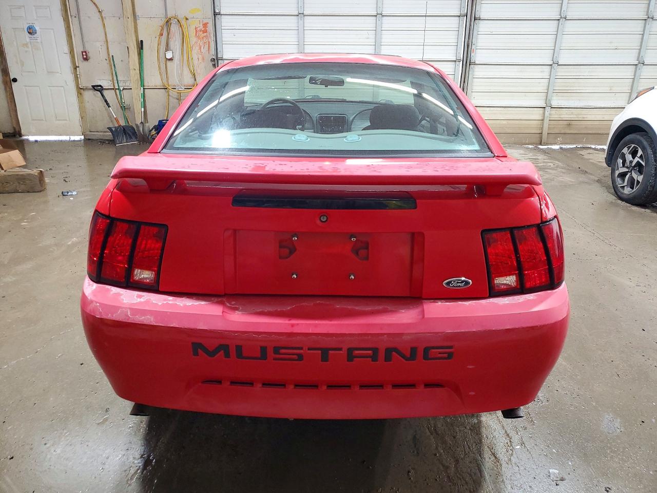 2002 Ford Mustang Red vin: 1FAFP40402F135050