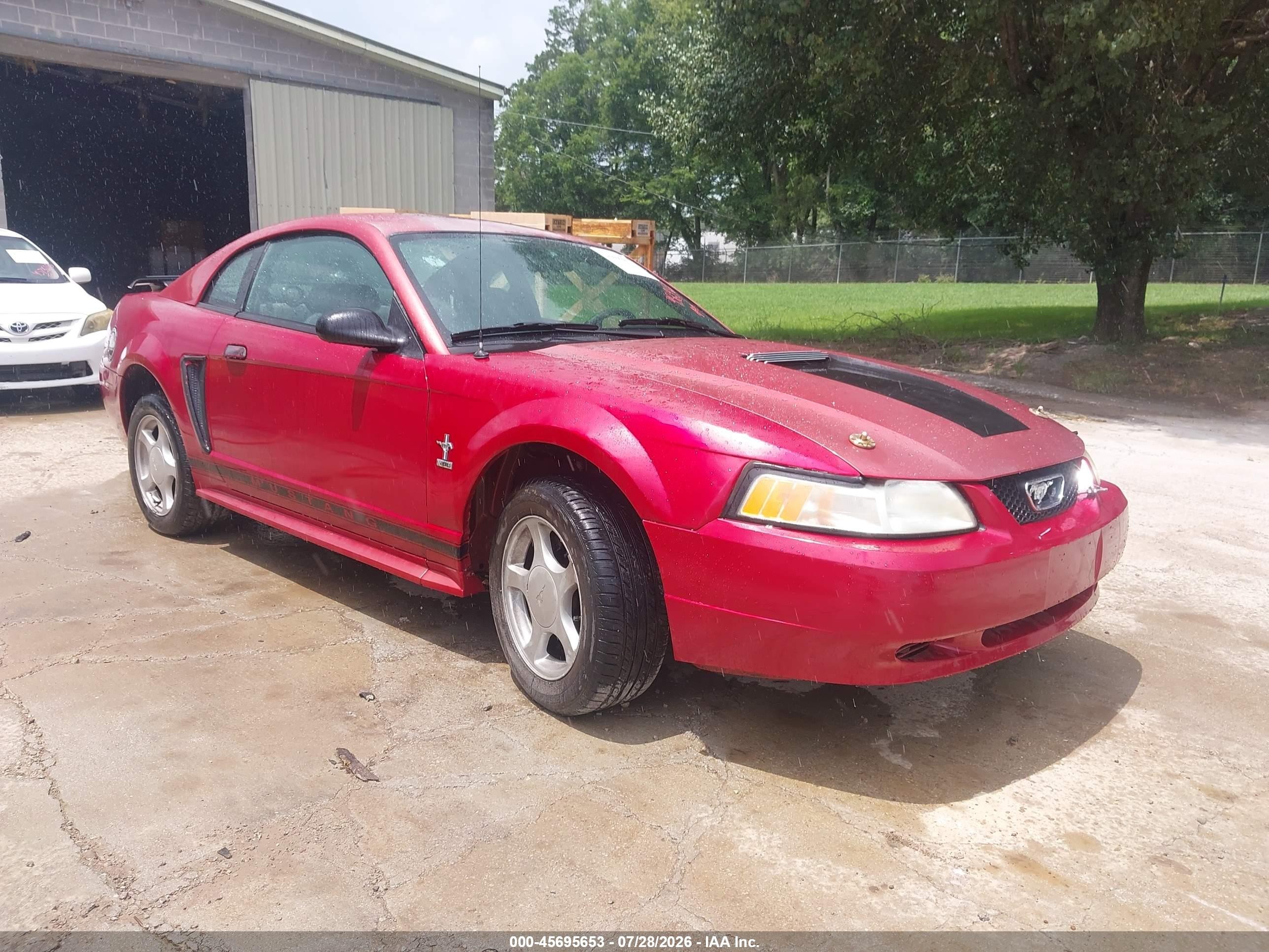 2002 Ford Mustang Deluxe/premium/standard Red vin: 1FAFP40402F161650