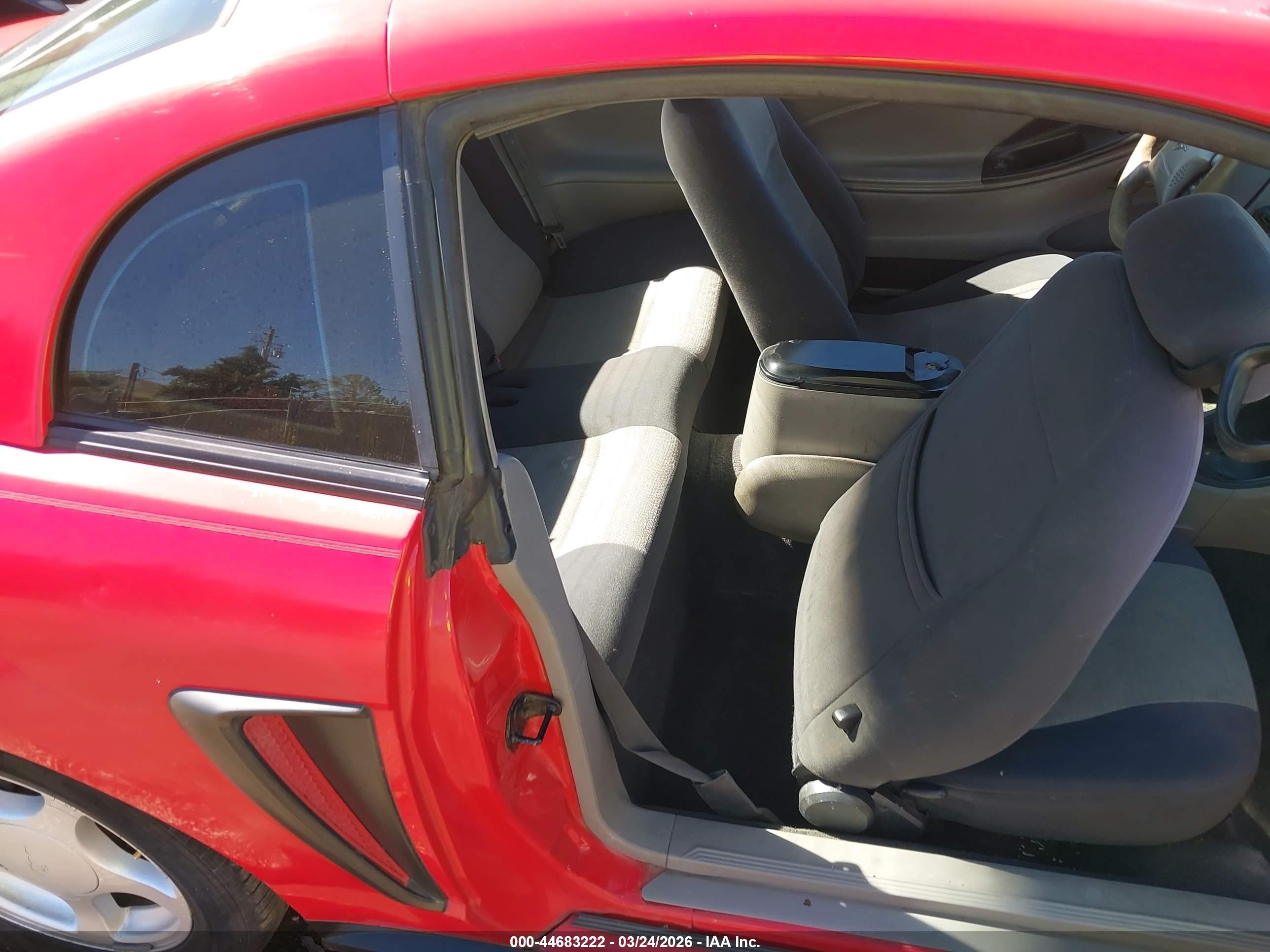 2002 Ford Mustang   Red vin: 1FAFP40402F175046