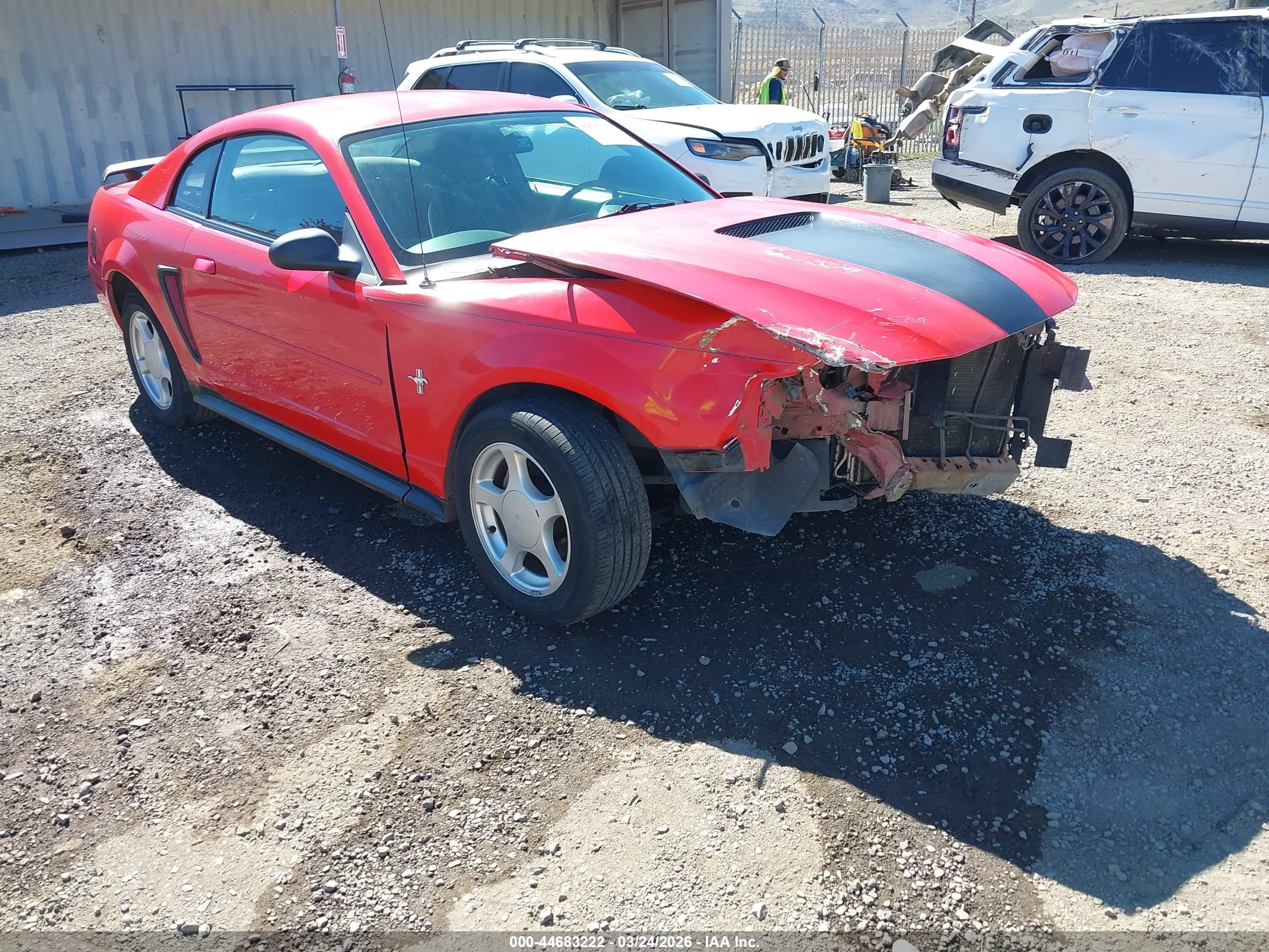2002 Ford Mustang   Red vin: 1FAFP40402F175046