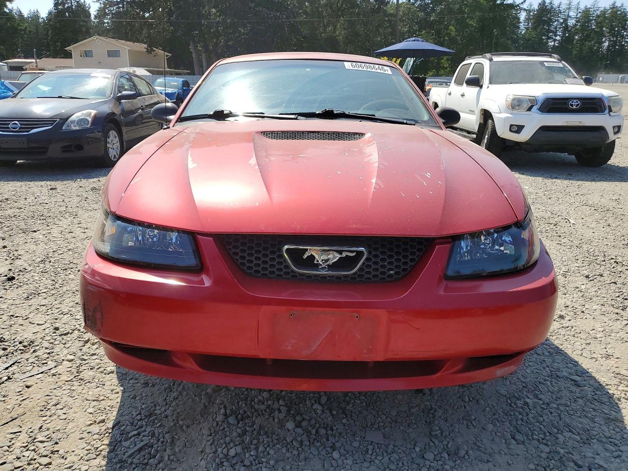 2002 Ford Mustang Red vin: 1FAFP40402F222513