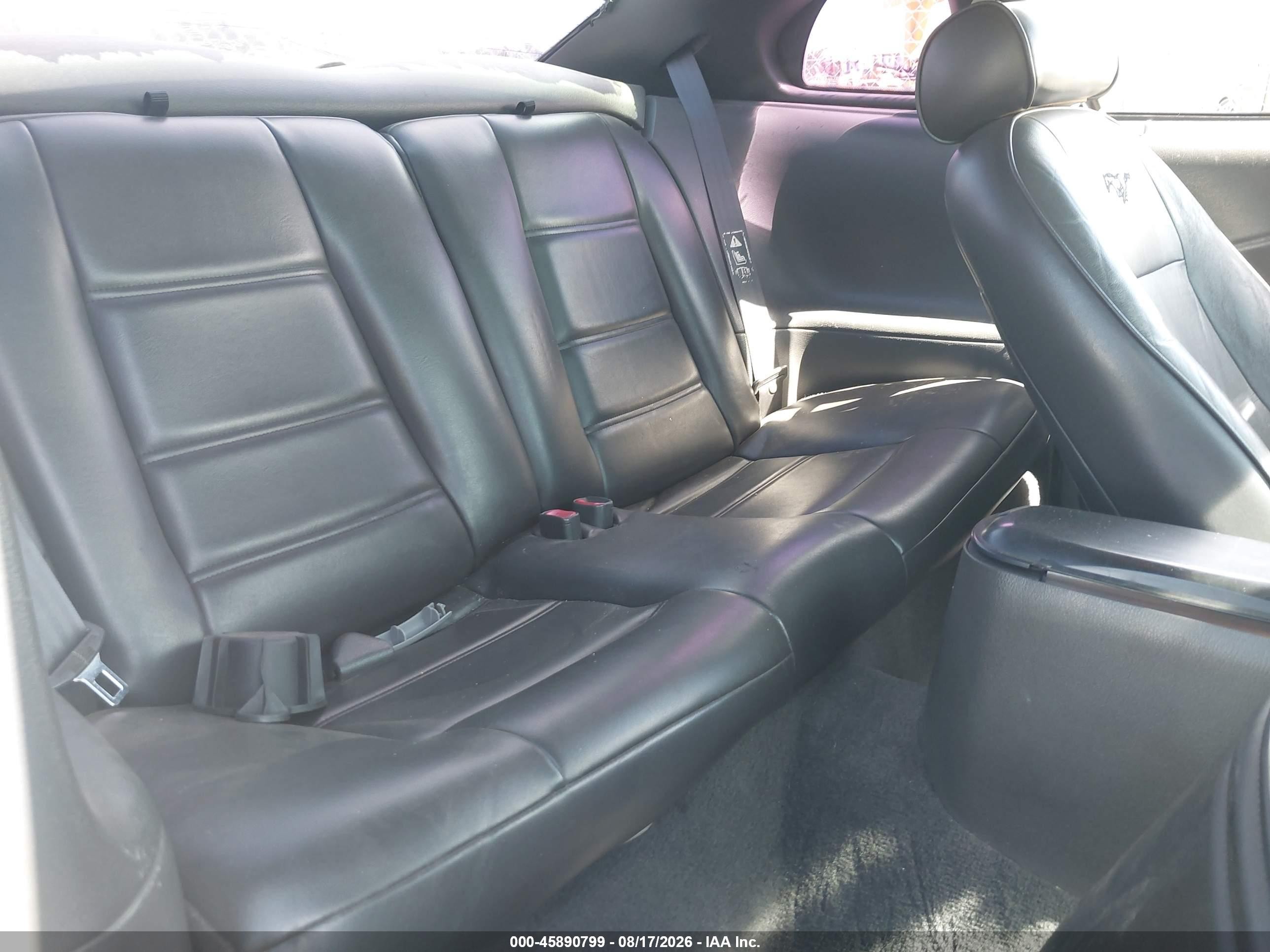2002 Ford Mustang Deluxe/premium/standard Silver vin: 1FAFP40402F241725