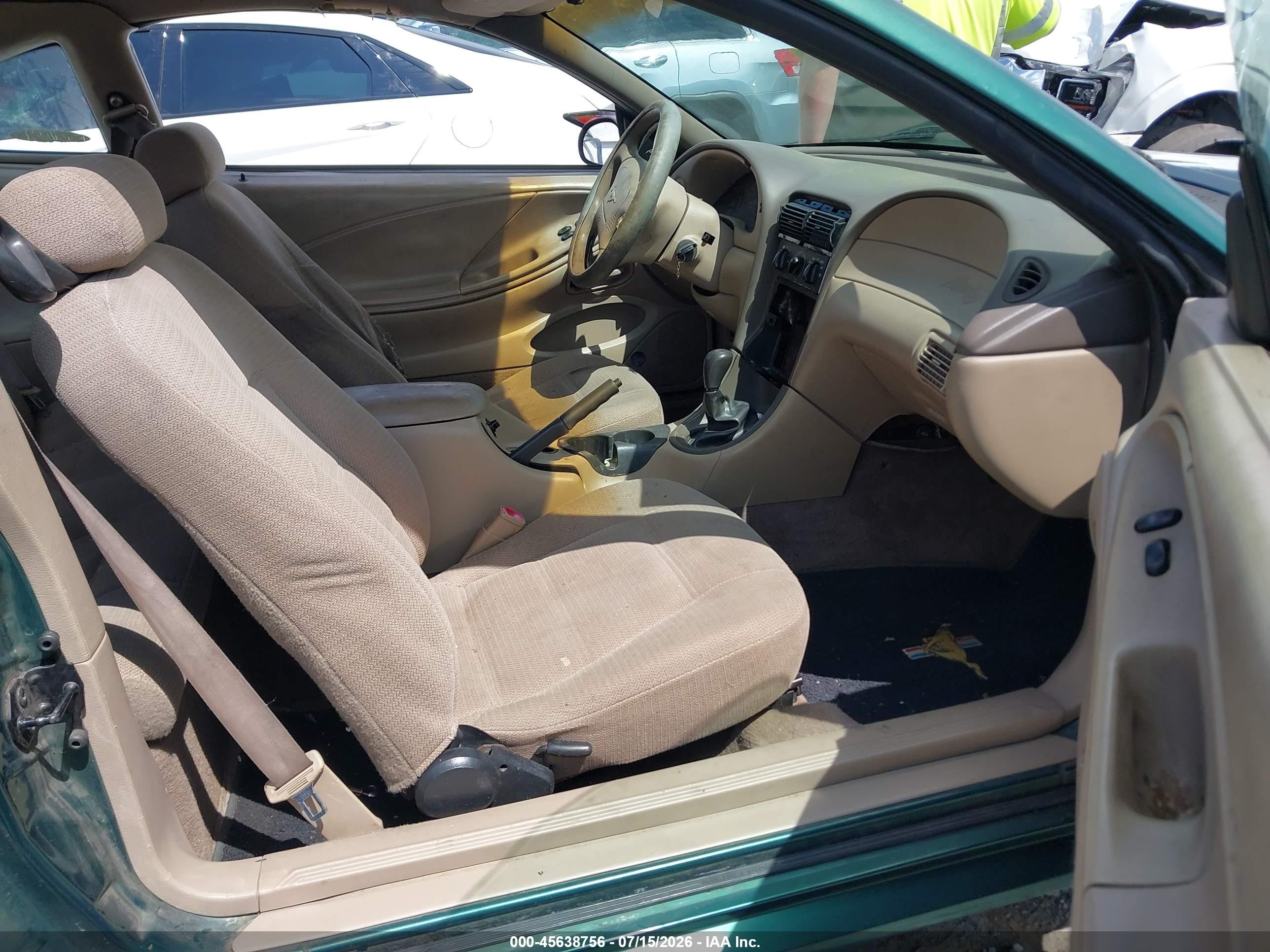 2000 Ford Mustang   Green vin: 1FAFP4040YF112635